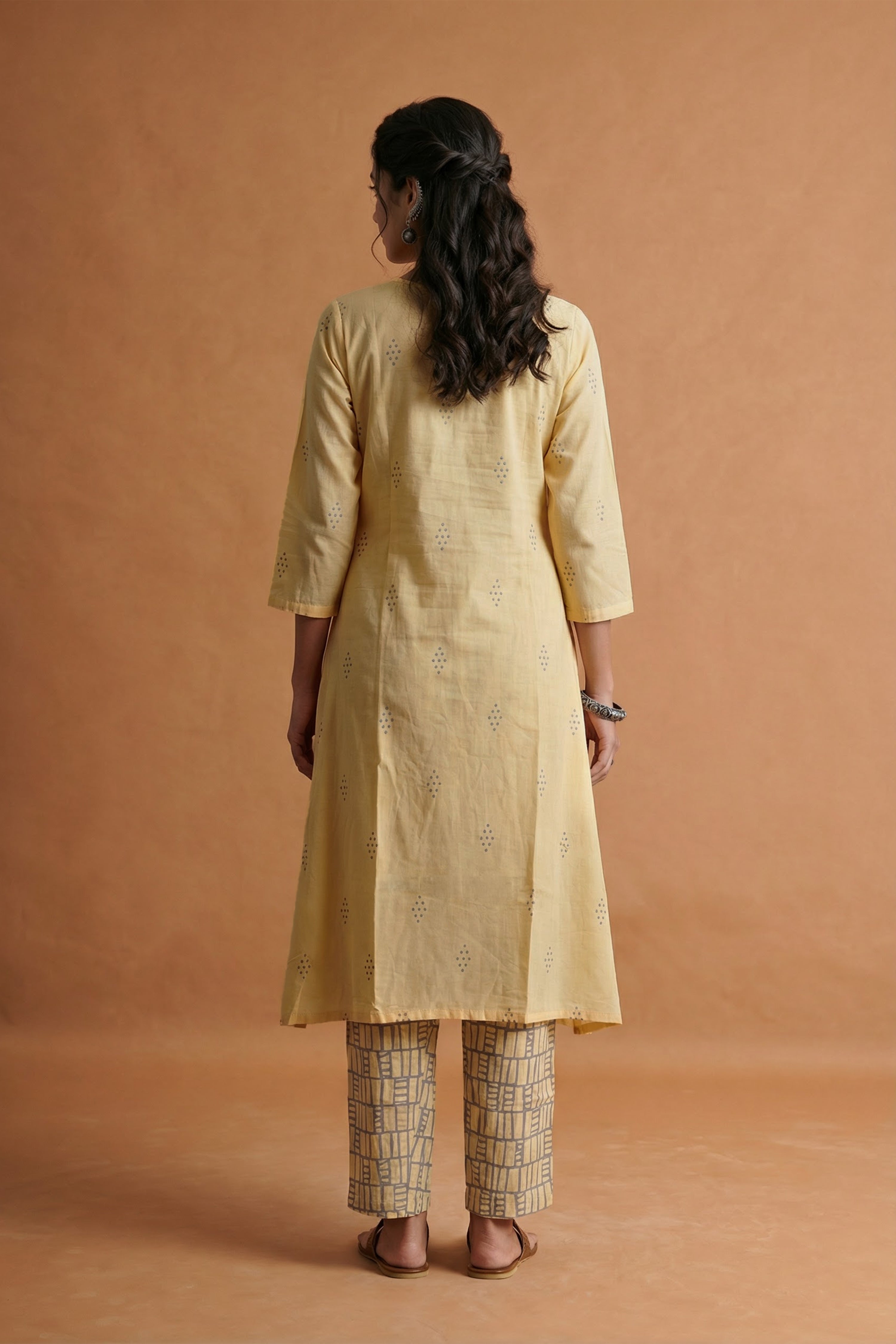 Isha kurta pant set