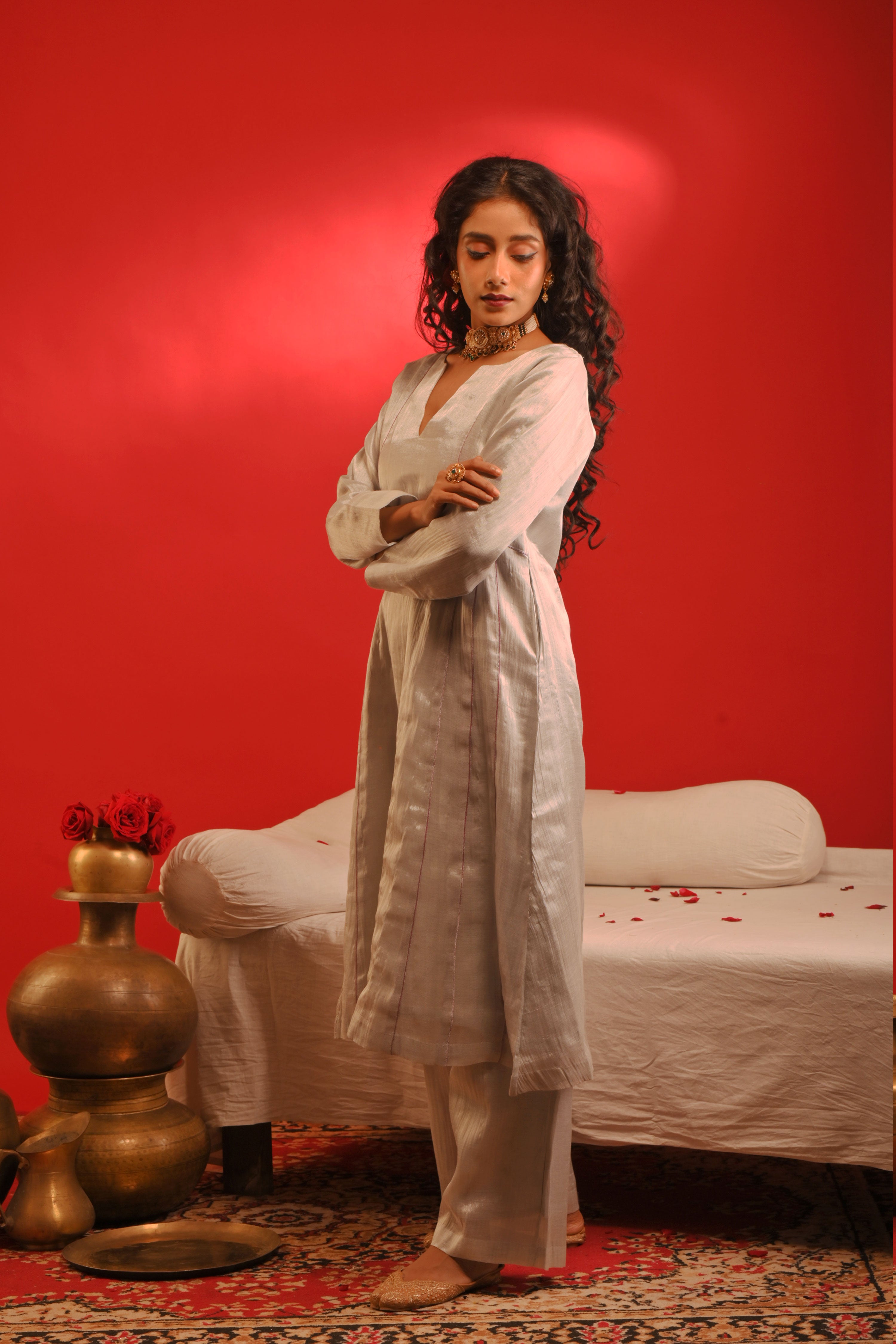 Sreshtha I White handloom tissue kurta pant set