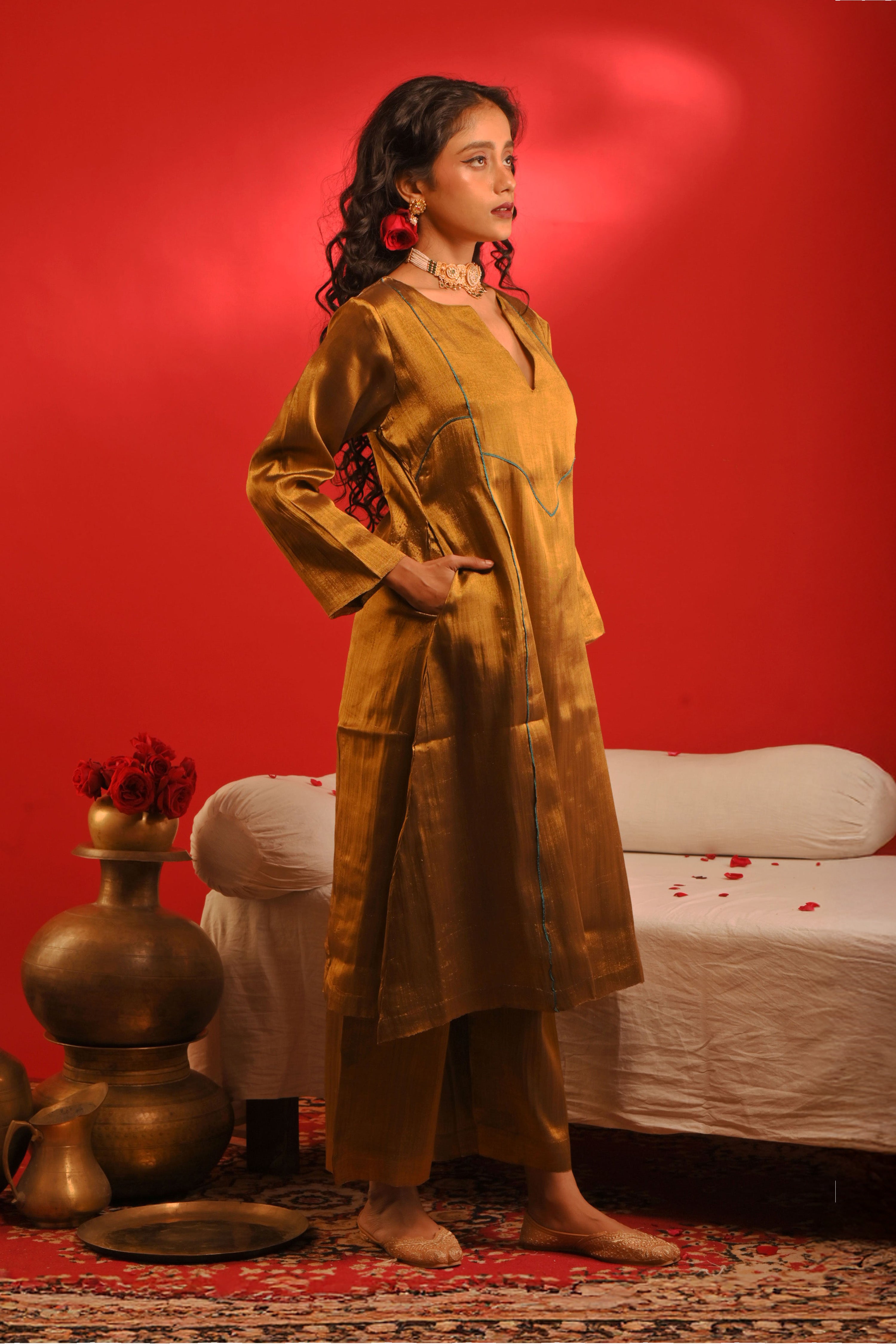 Smritika I Golden handloom tissue kurta pant set with green piping