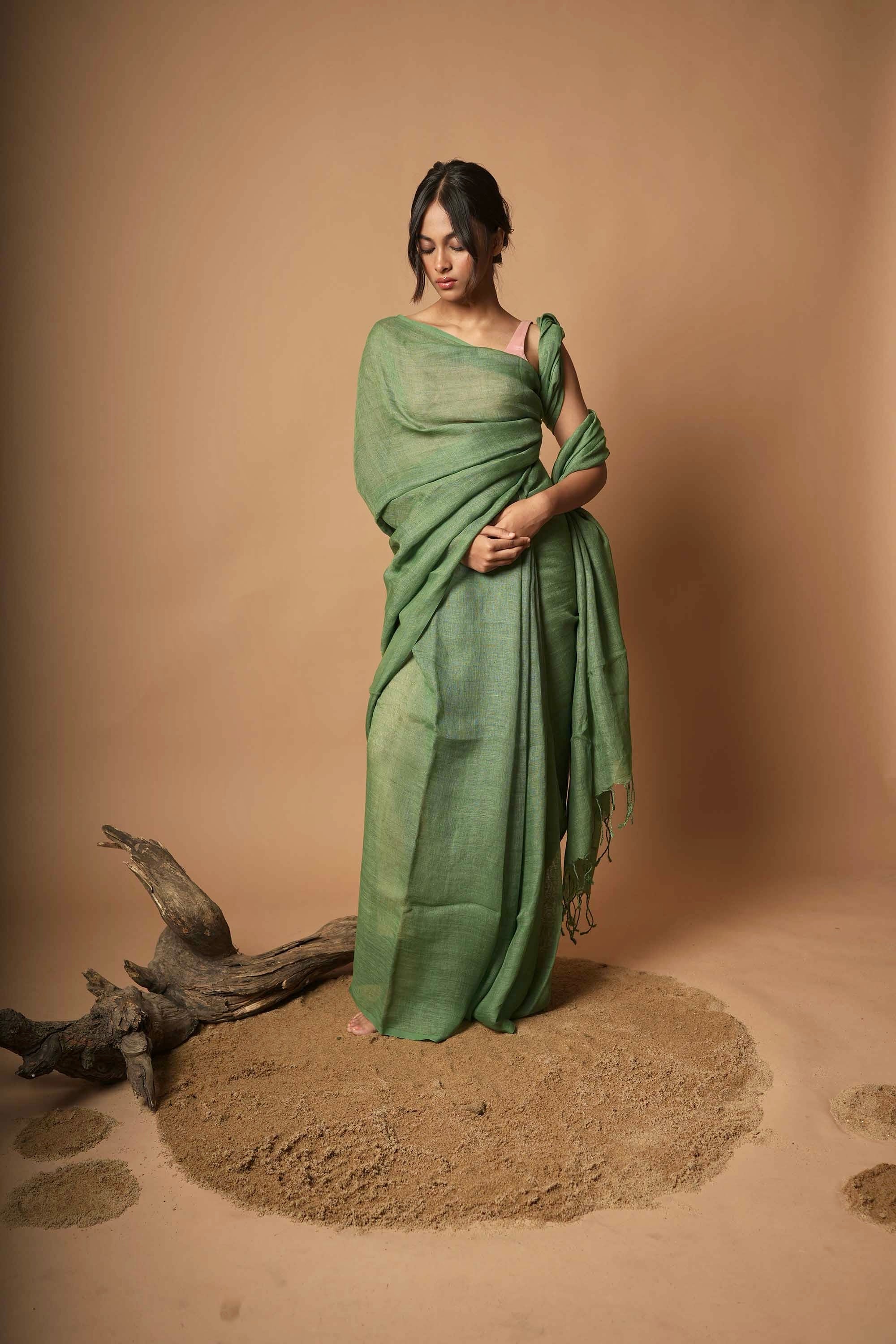 Rimjhim Saavan TLR-182 I Green Handloom Linen Saree With Minimal Flaws