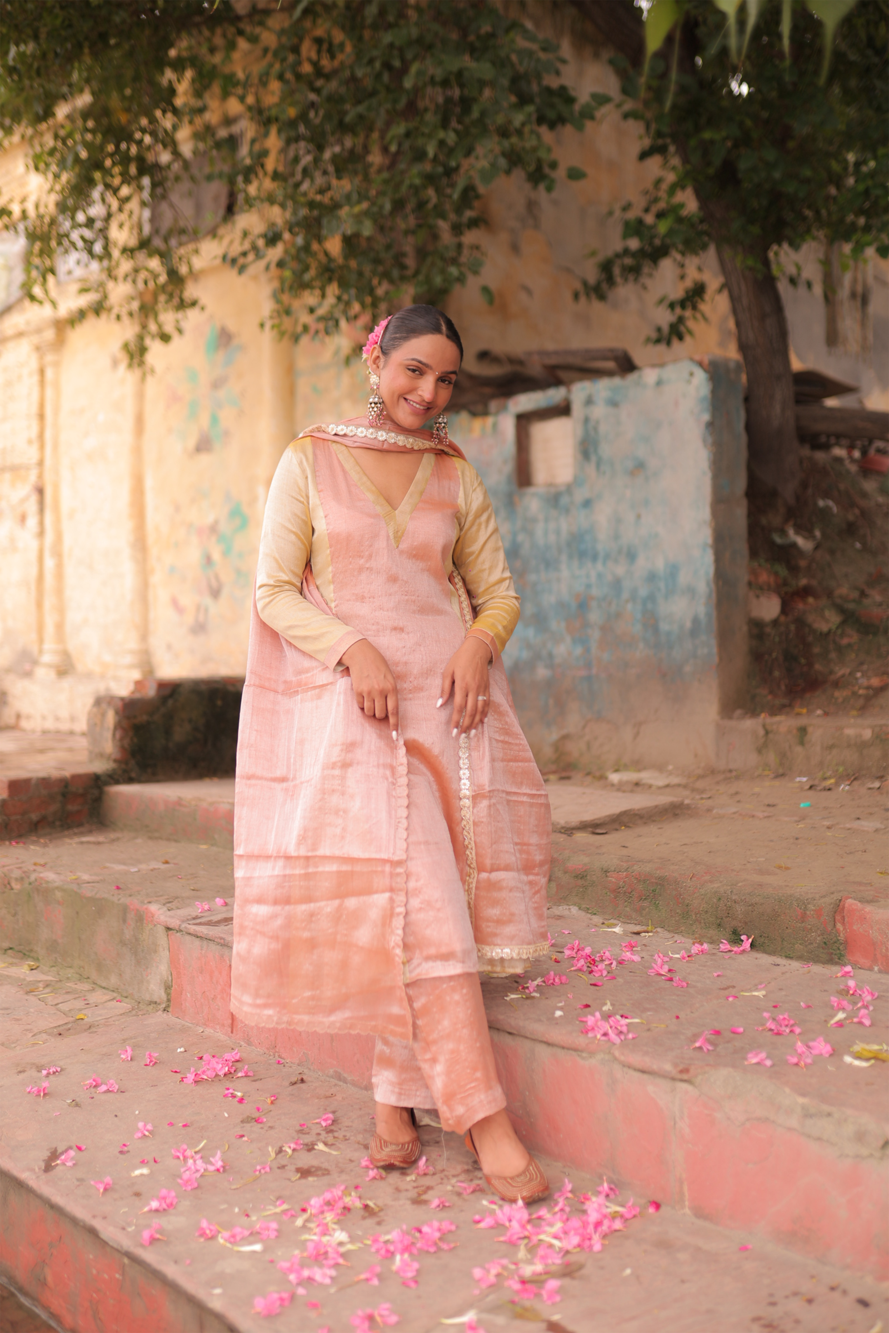 Amaraya I Neon orange and neon yellow double colour Handloom Tissue Kurta pant set with Dupatta