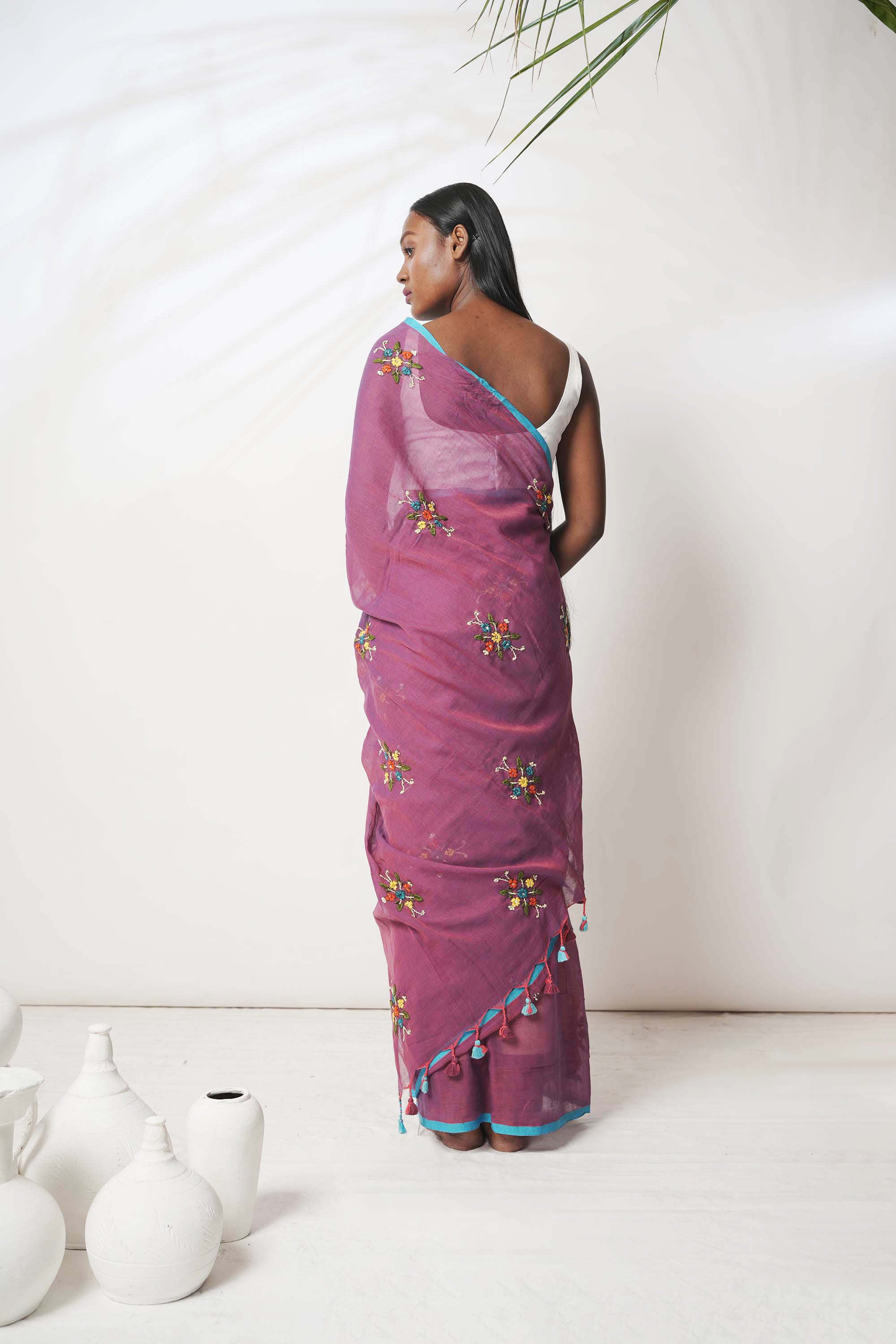 handwoven-purple-mul-cotton-saree-with-floral-embriodary