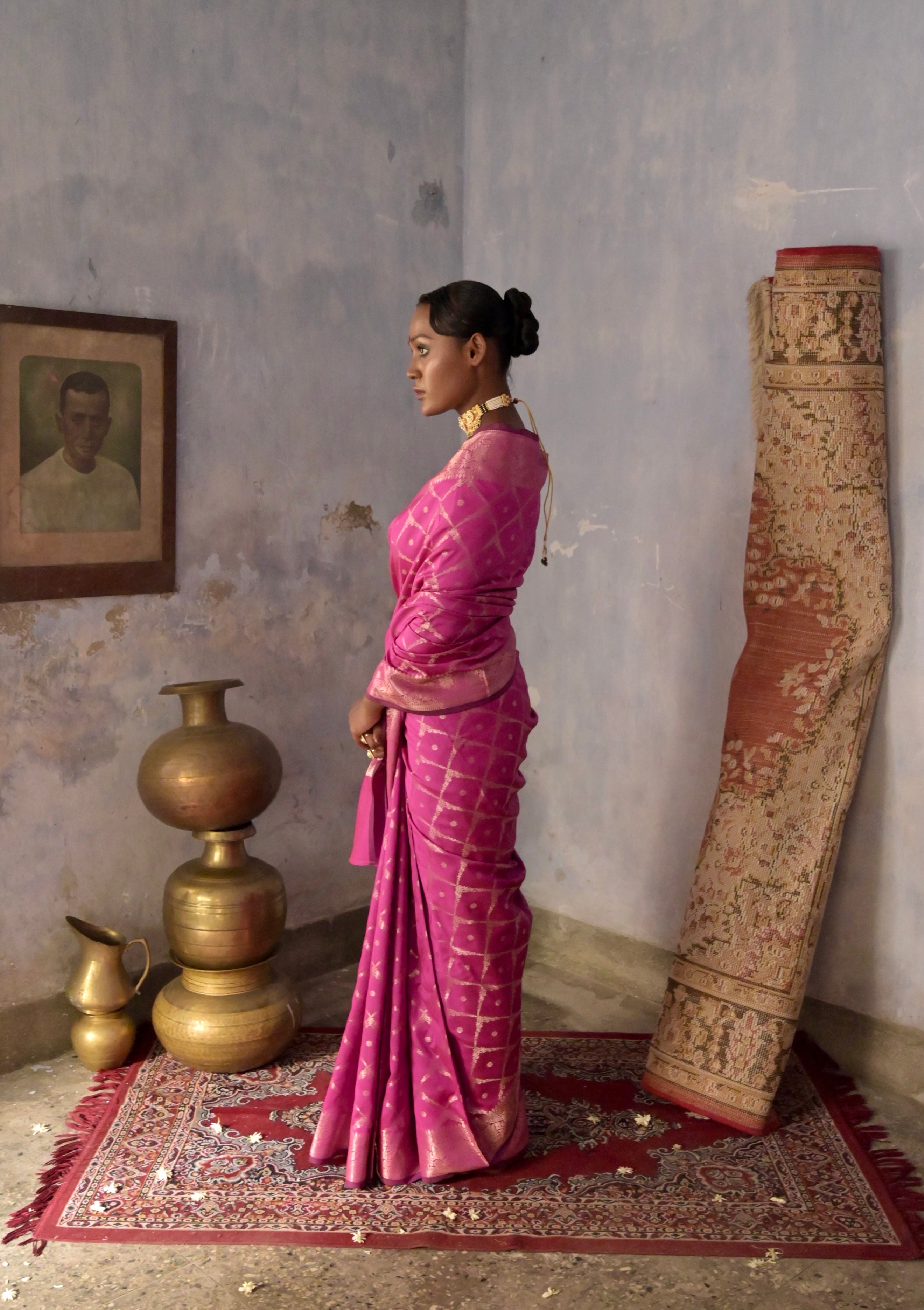 Niyara I Rani pink Handloom silk Jaal Banarasi Saree with floral Zari Border