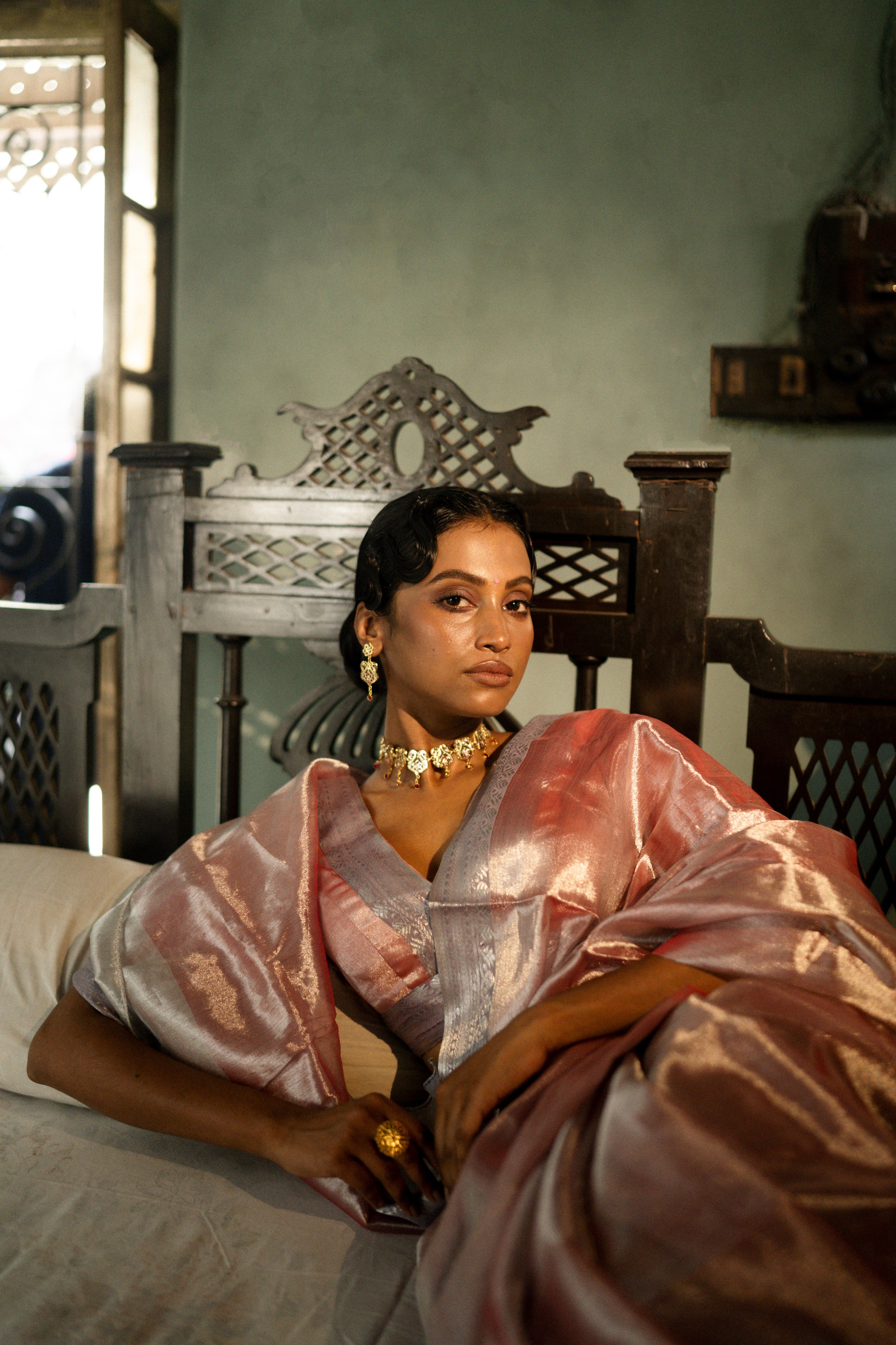 Glory to the crown TLR-262 I Pastel Coffee Handloom Saree with minimal Flaws