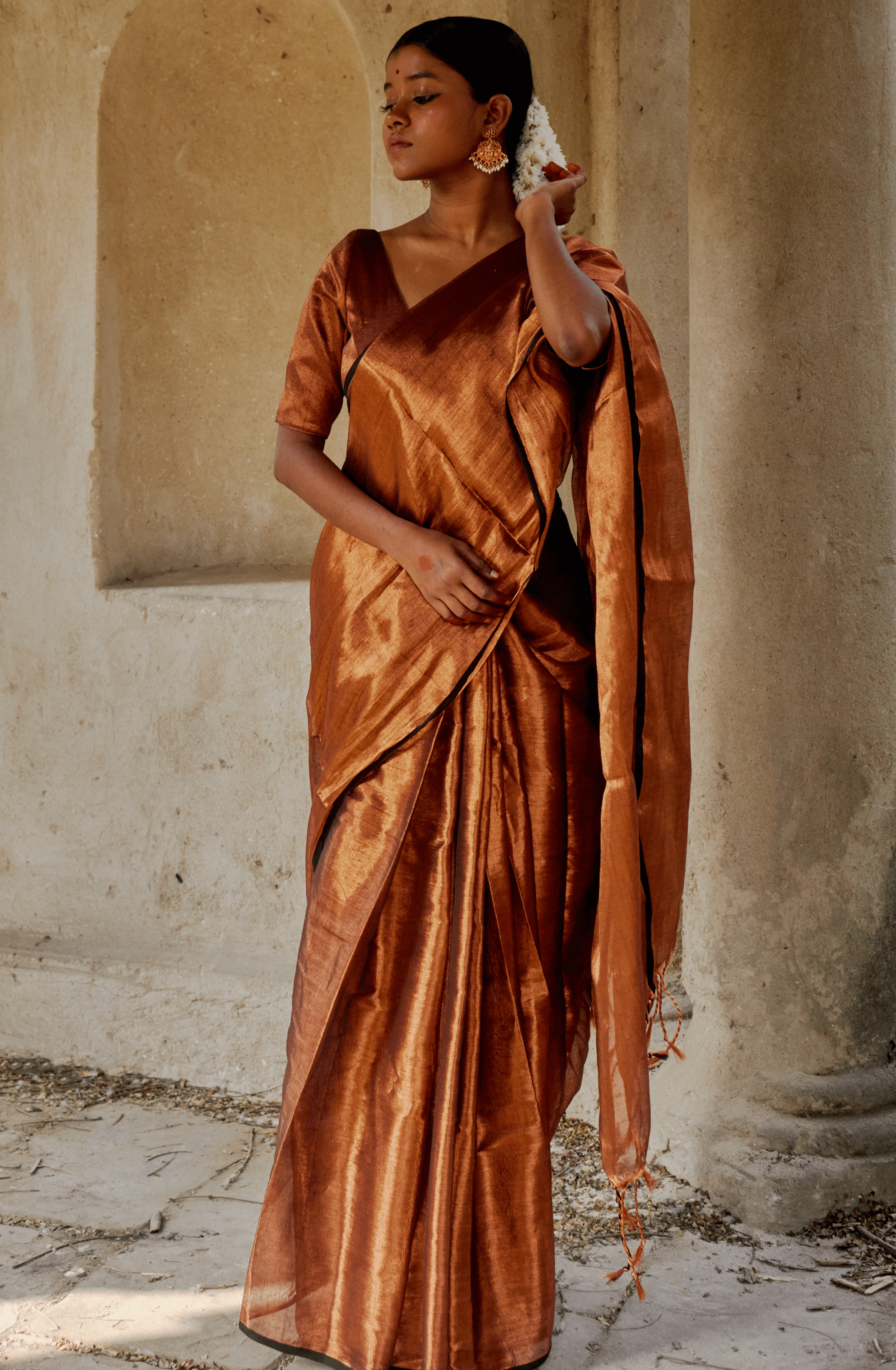 Handwoven Copper Tissue Saree with Ready to Wear Coper Blouse Combo (Copper kalakar & Trikon Tamba)
