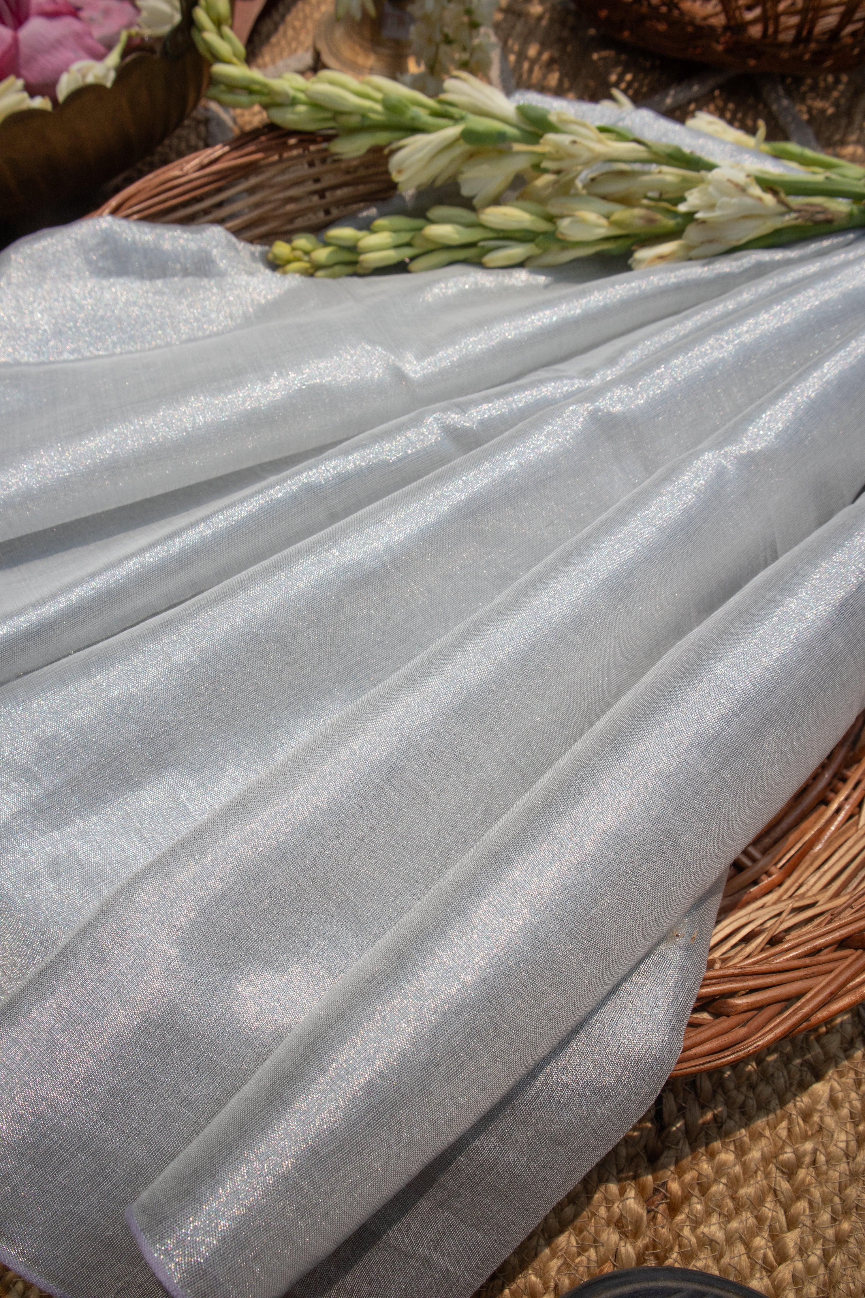 White handwoven fabric