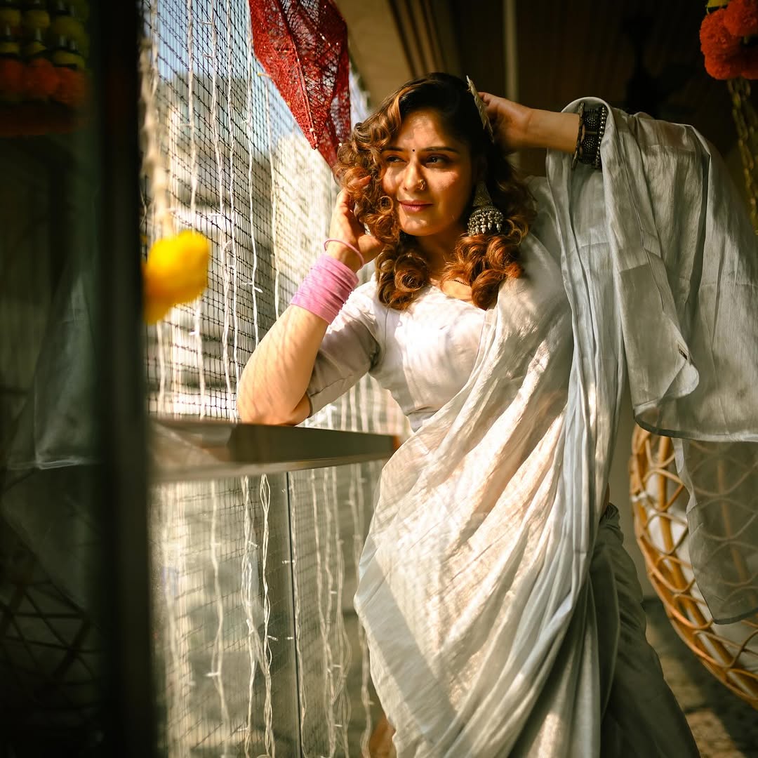 Arti Singh in Our Pista Badam