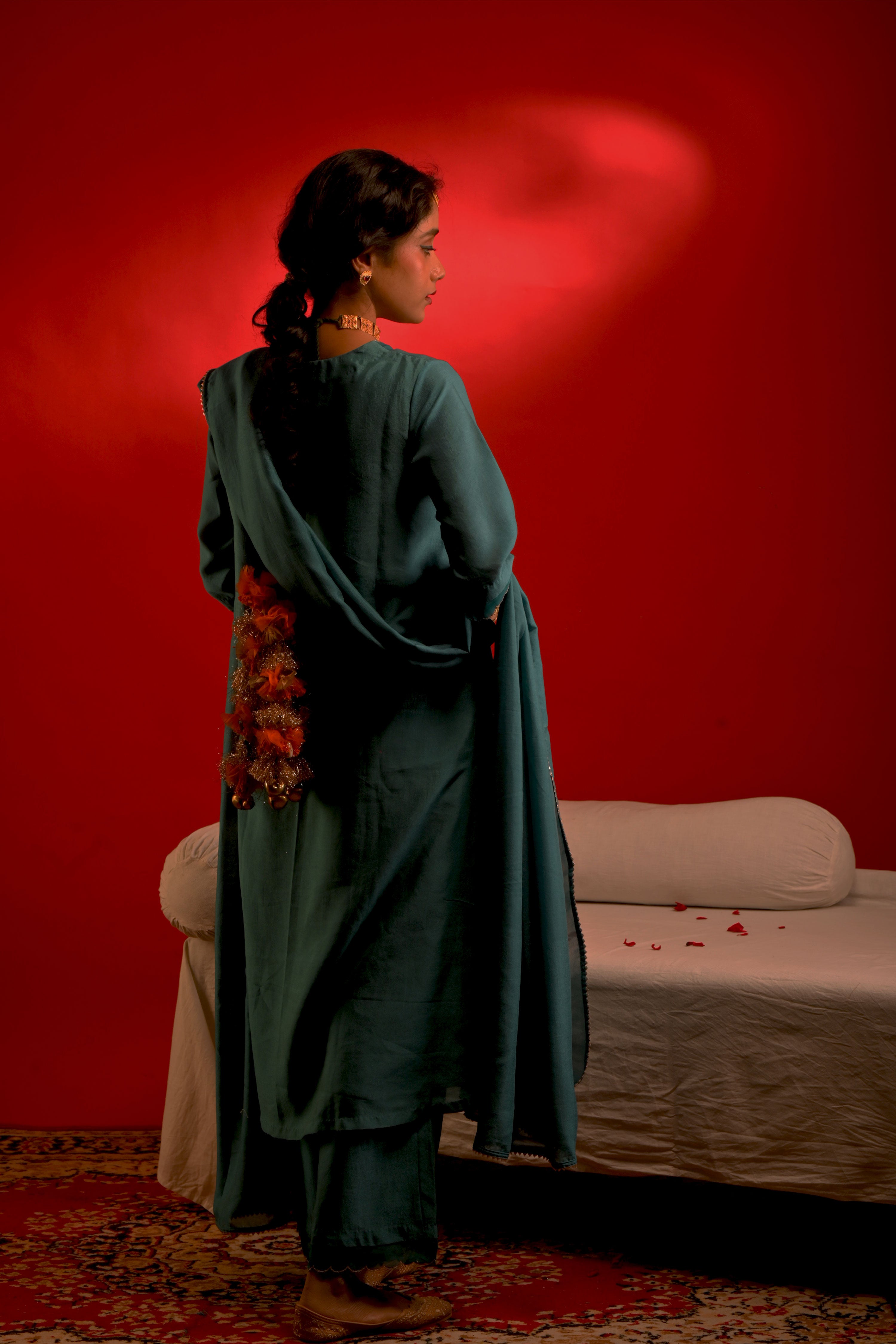 Reet I Turquoise chinon hand embroidered kurta pant set with dupatta