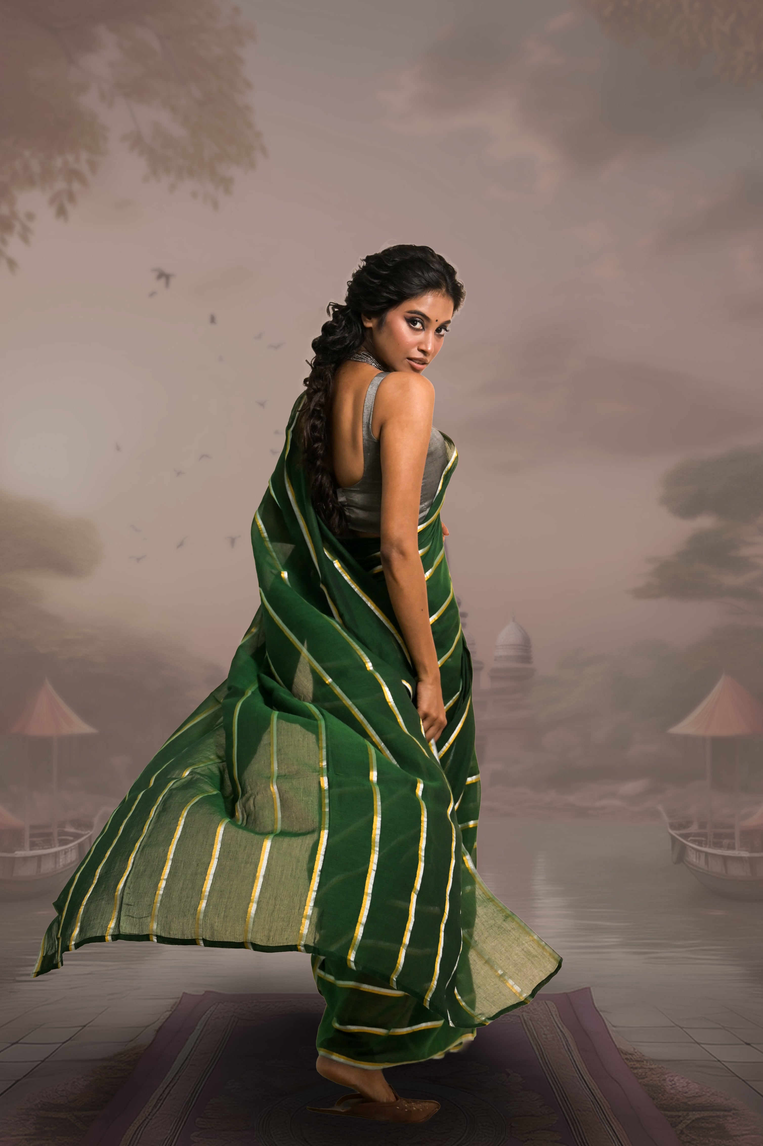 green-cotton-saree-with-golden-silver-stripe
