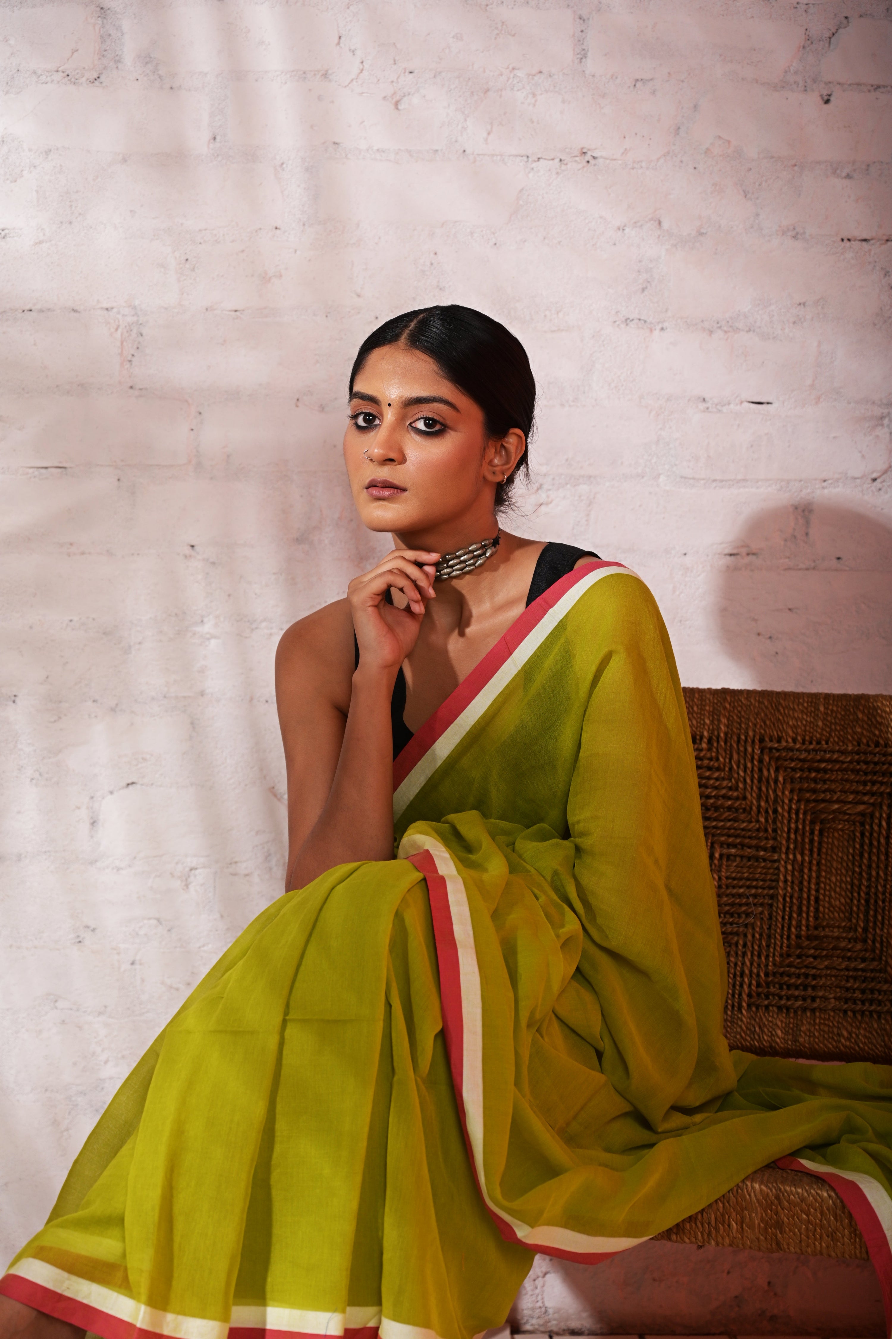 handloom-cotton-light-green-saree-with-tassels