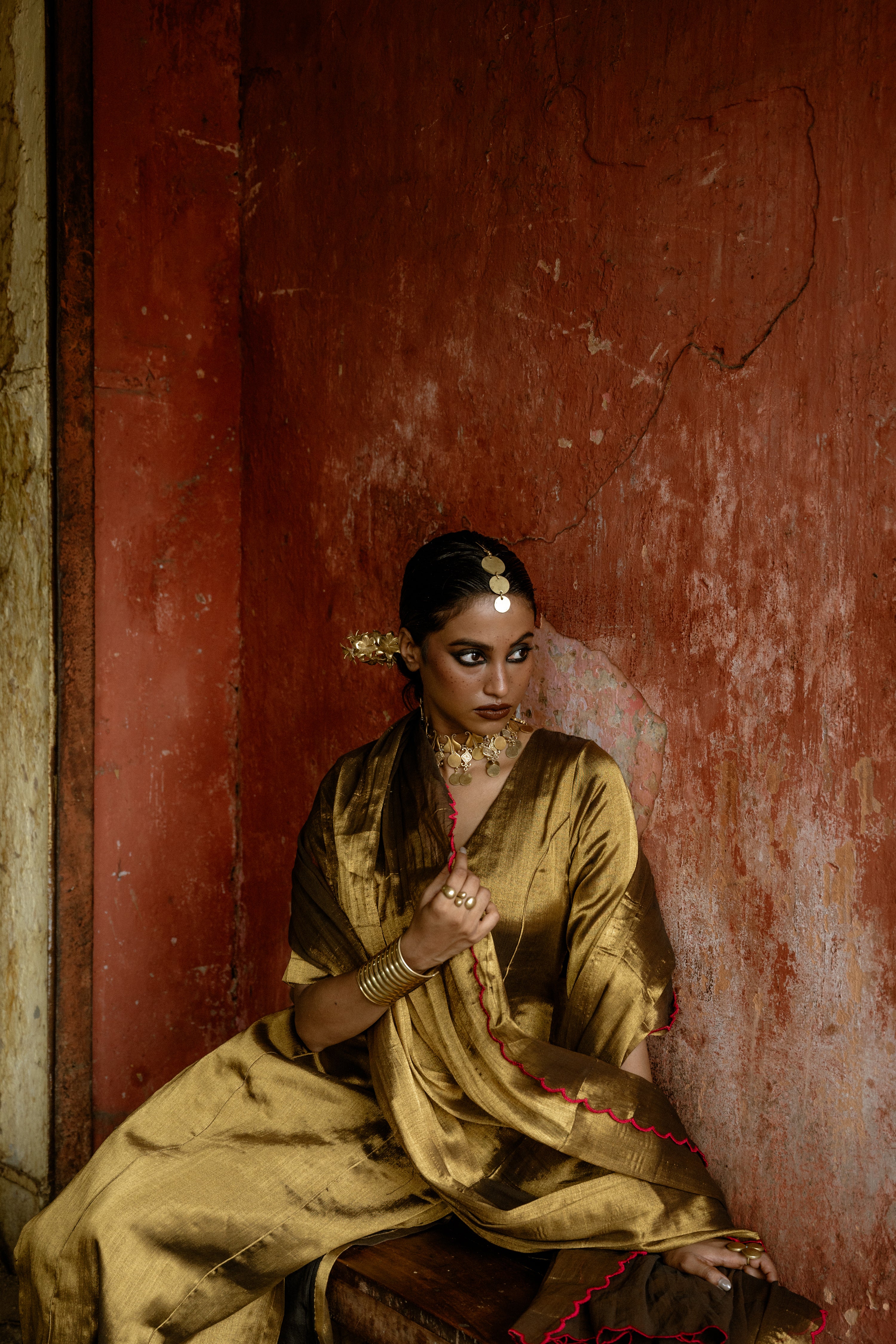 Swarnaya I Golden Handloom Tissue Kurta Pant Set with Dupatta