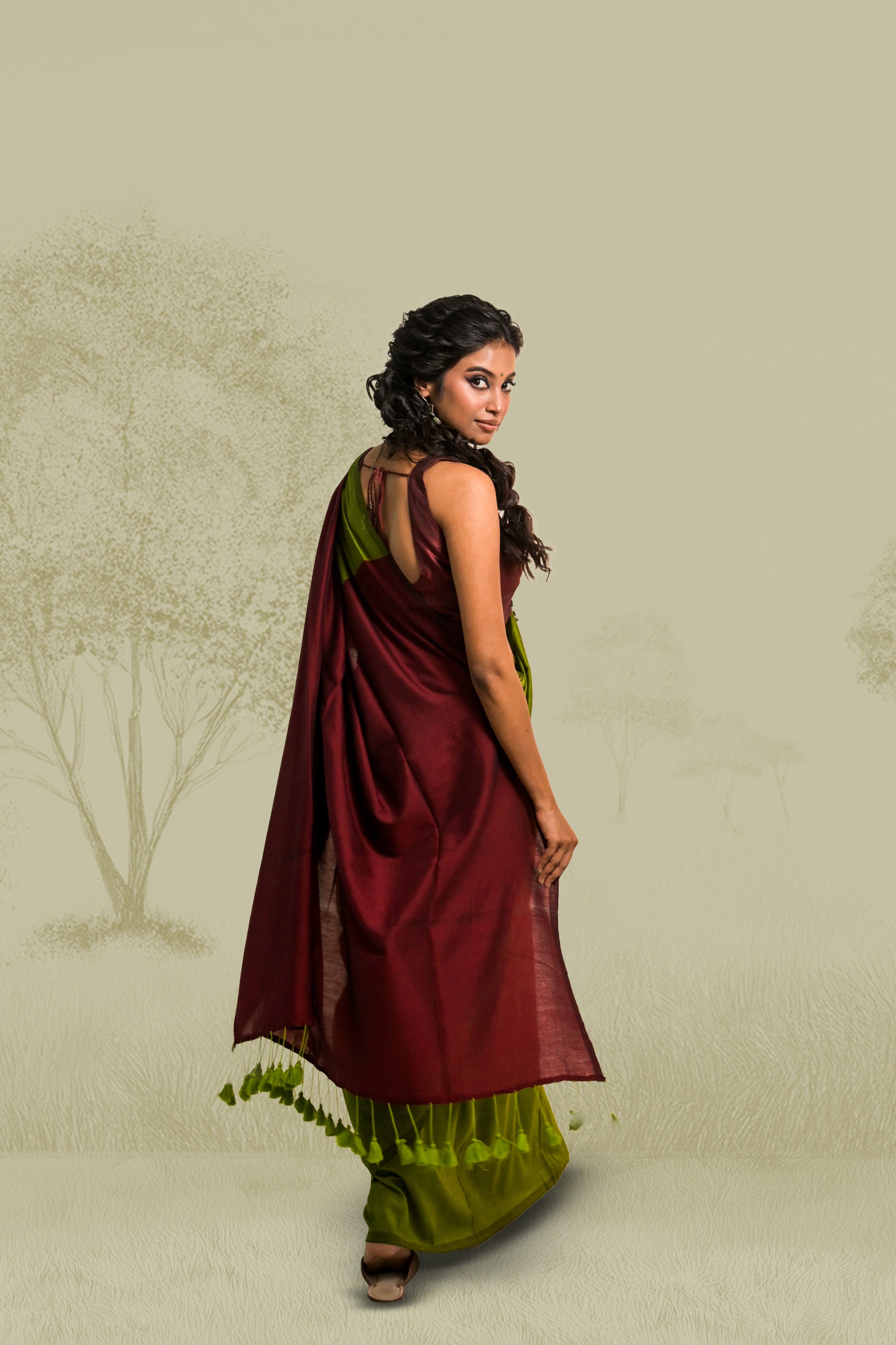 olive-gareen-cotton-saree-with-tassels