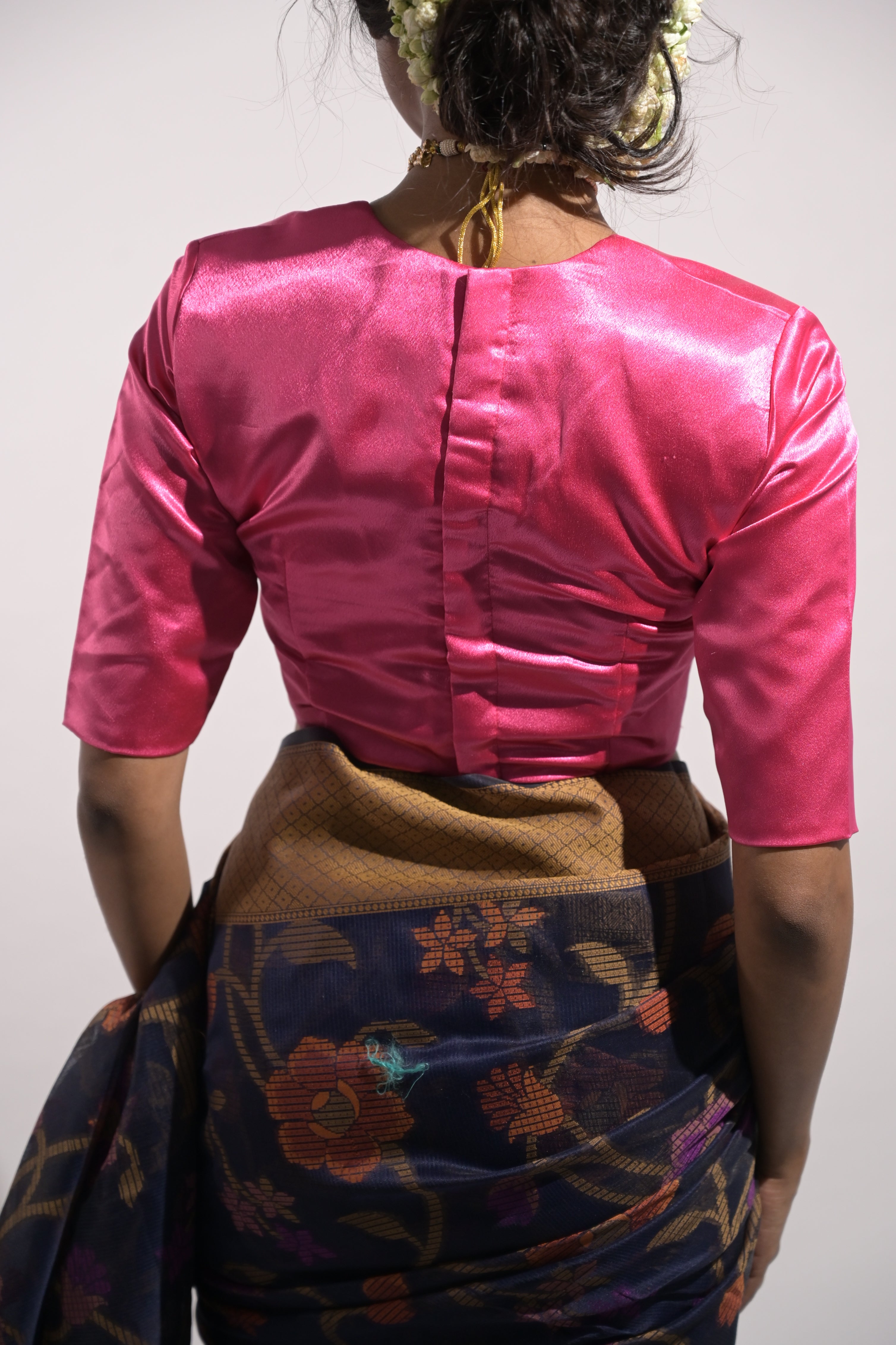 pink-coloured-satin-blouse-with-closed-back