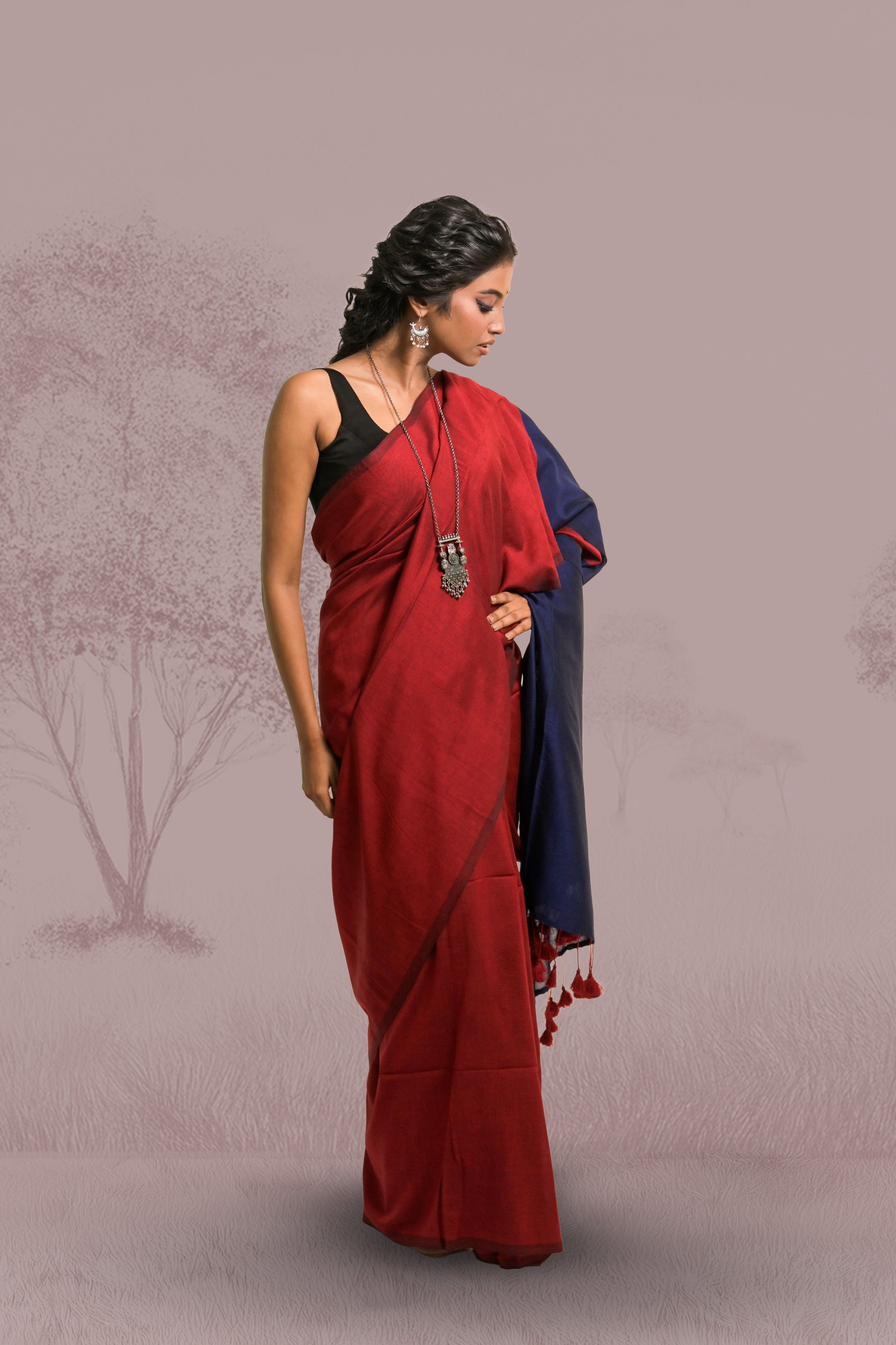 red-cotton-saree-with-blue-pallu