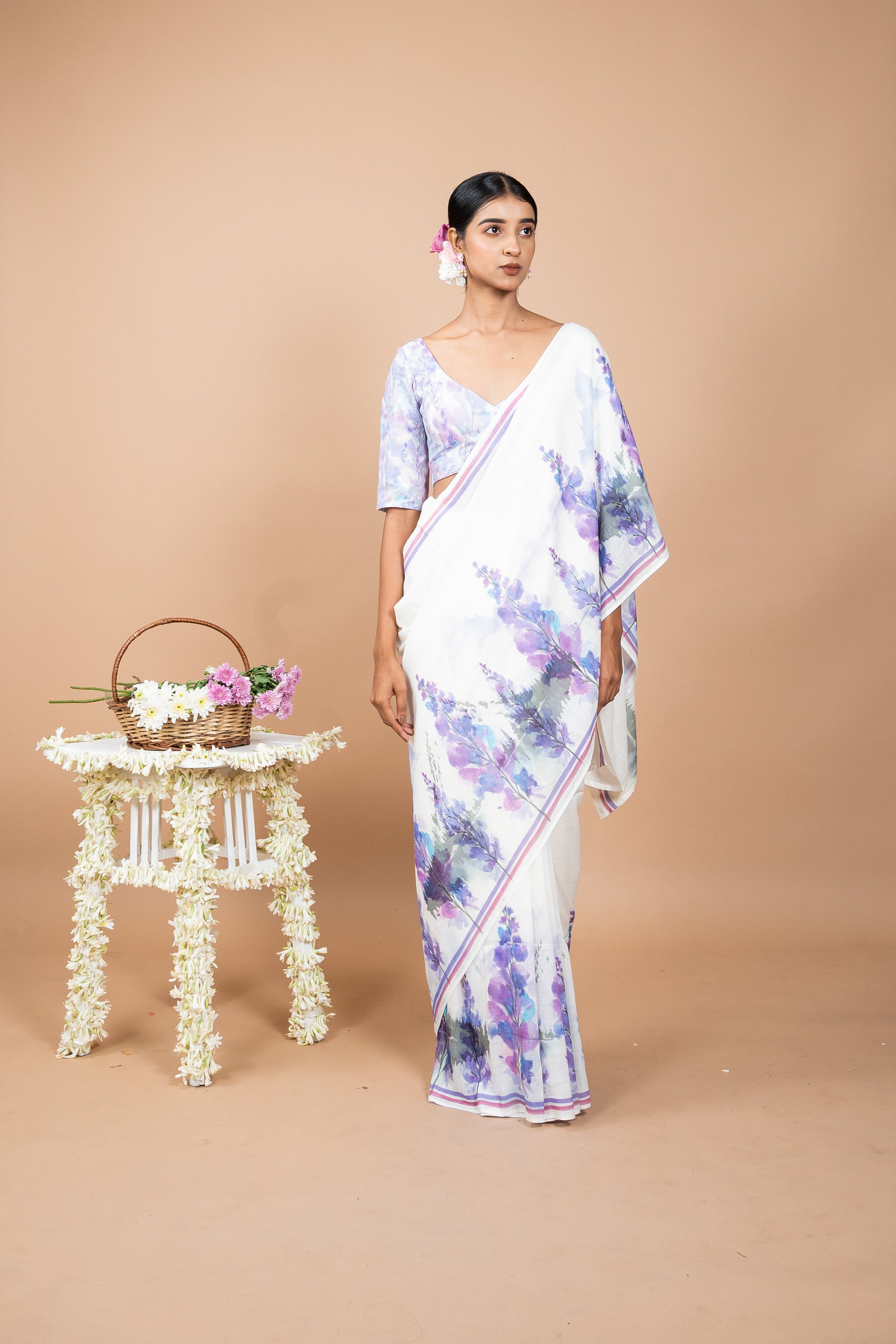 white-coloured-double-bordered-printed-saree