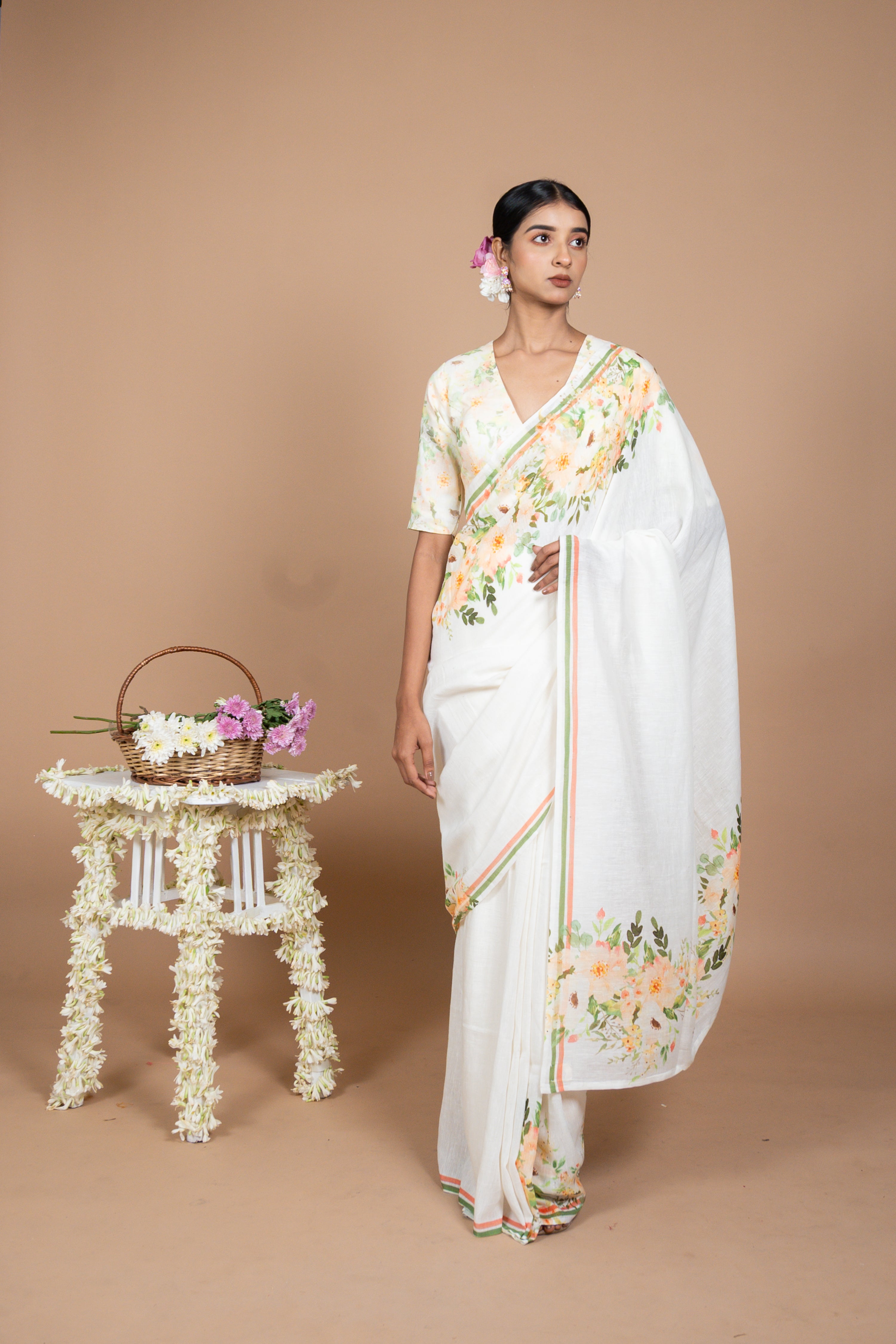 white-coloured-floral-printed-handwoven-linen-saree
