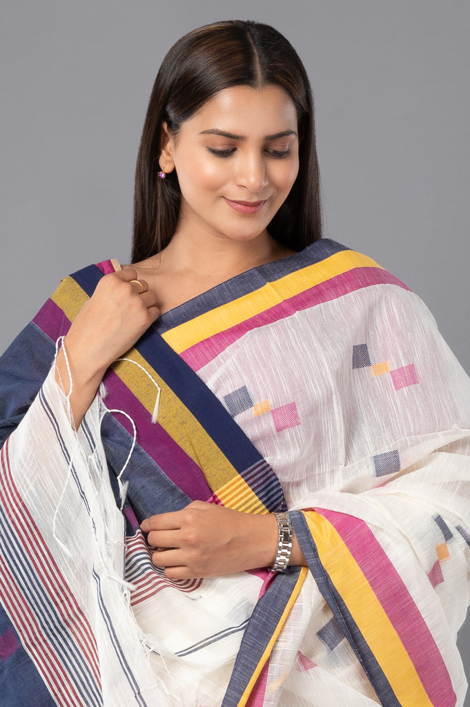 Hey Ladies, have you checked out these elegant sarees under INR 2500