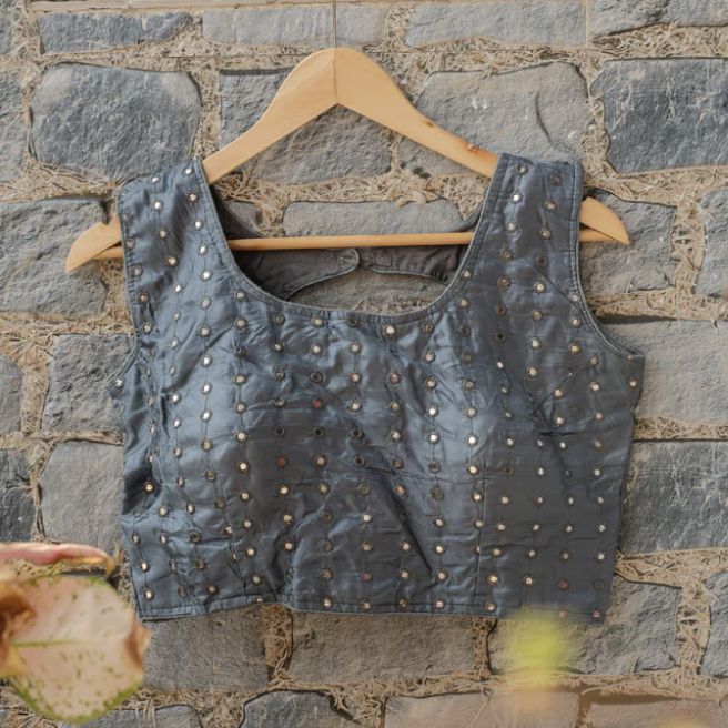 The Ultimate Guide to Stunning Sleeveless Blouse Designs