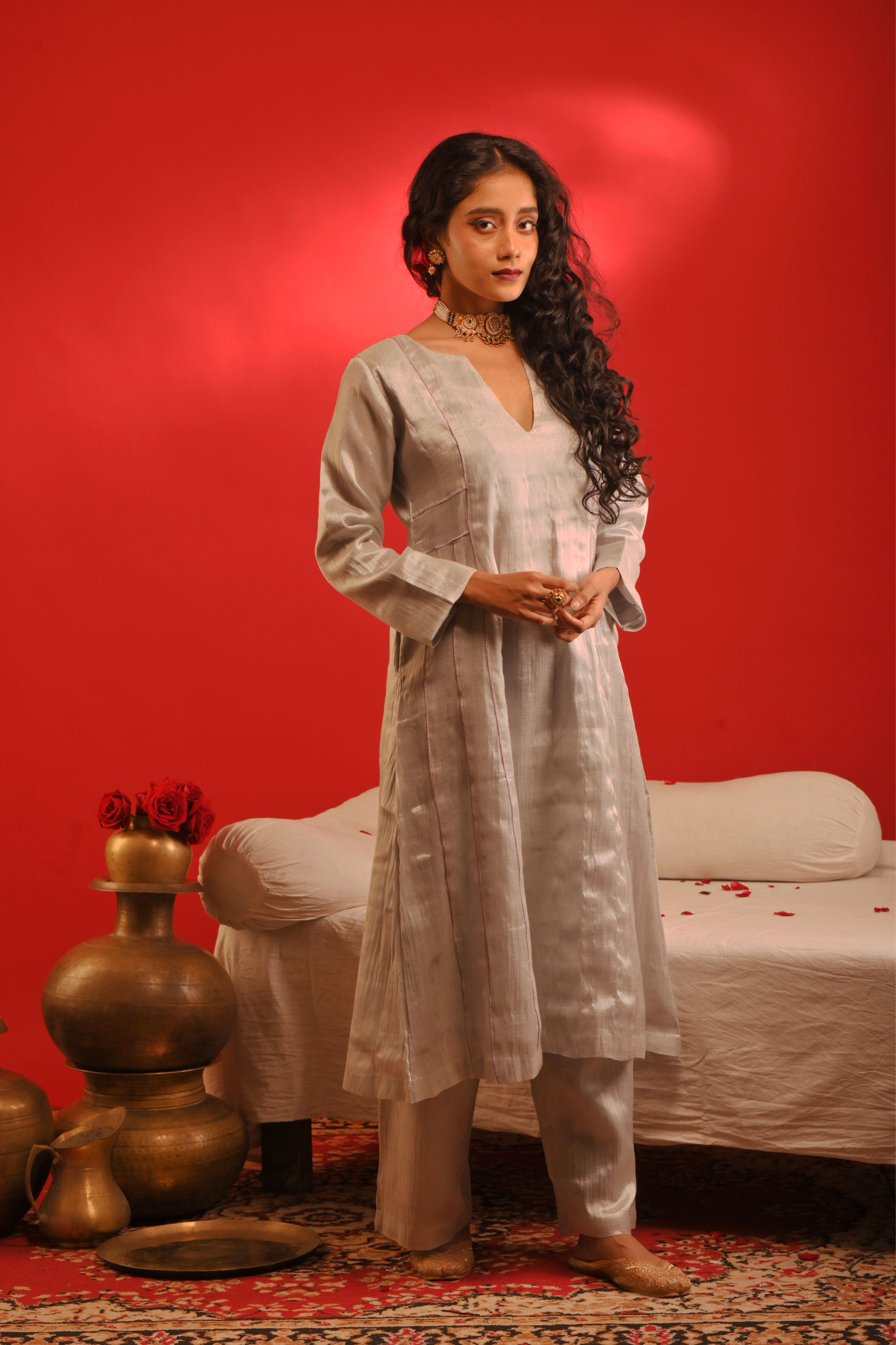 Sreshtha I White handloom tissue kurta pant set