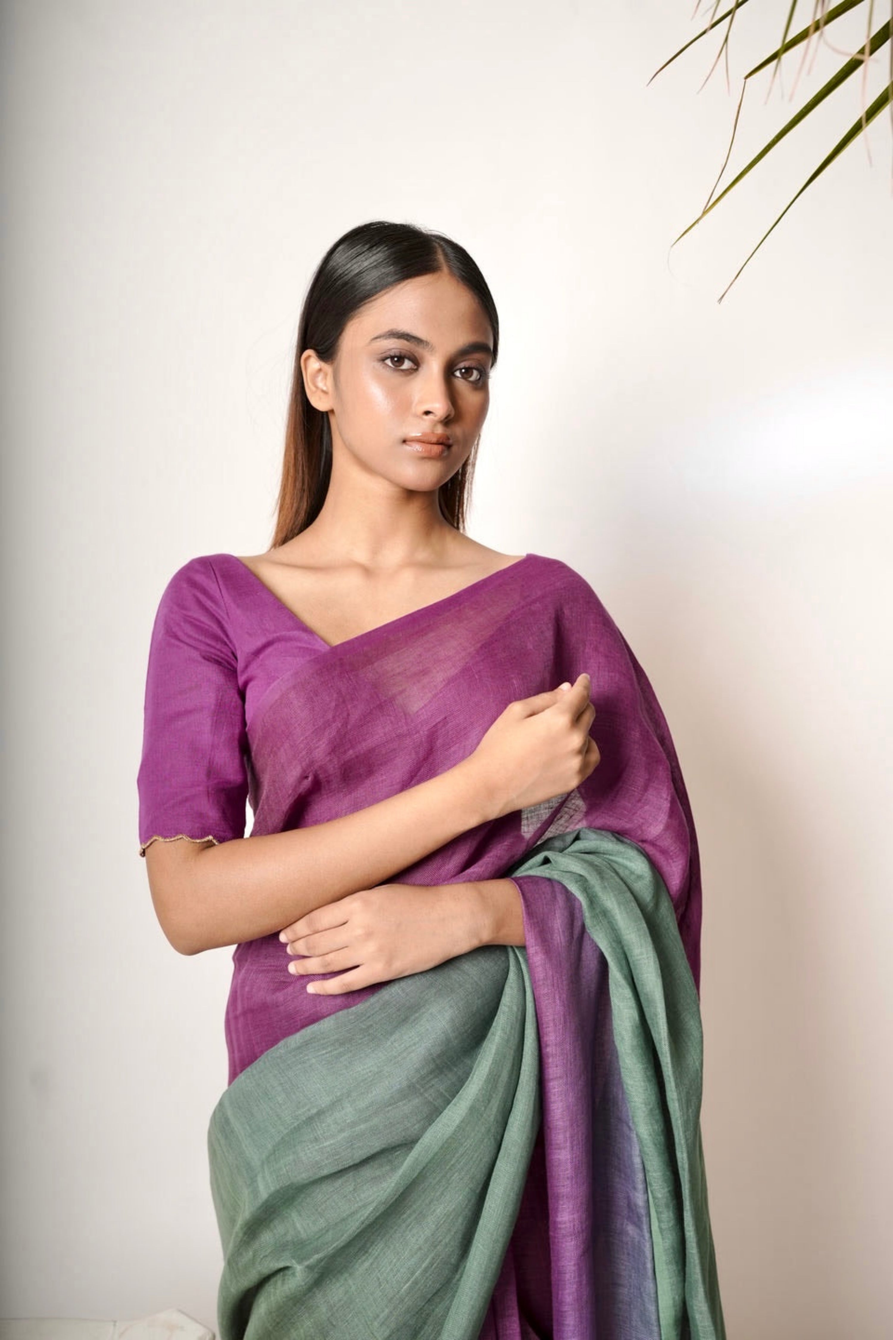 hand-woven-green-purple-ombre-linen-saree