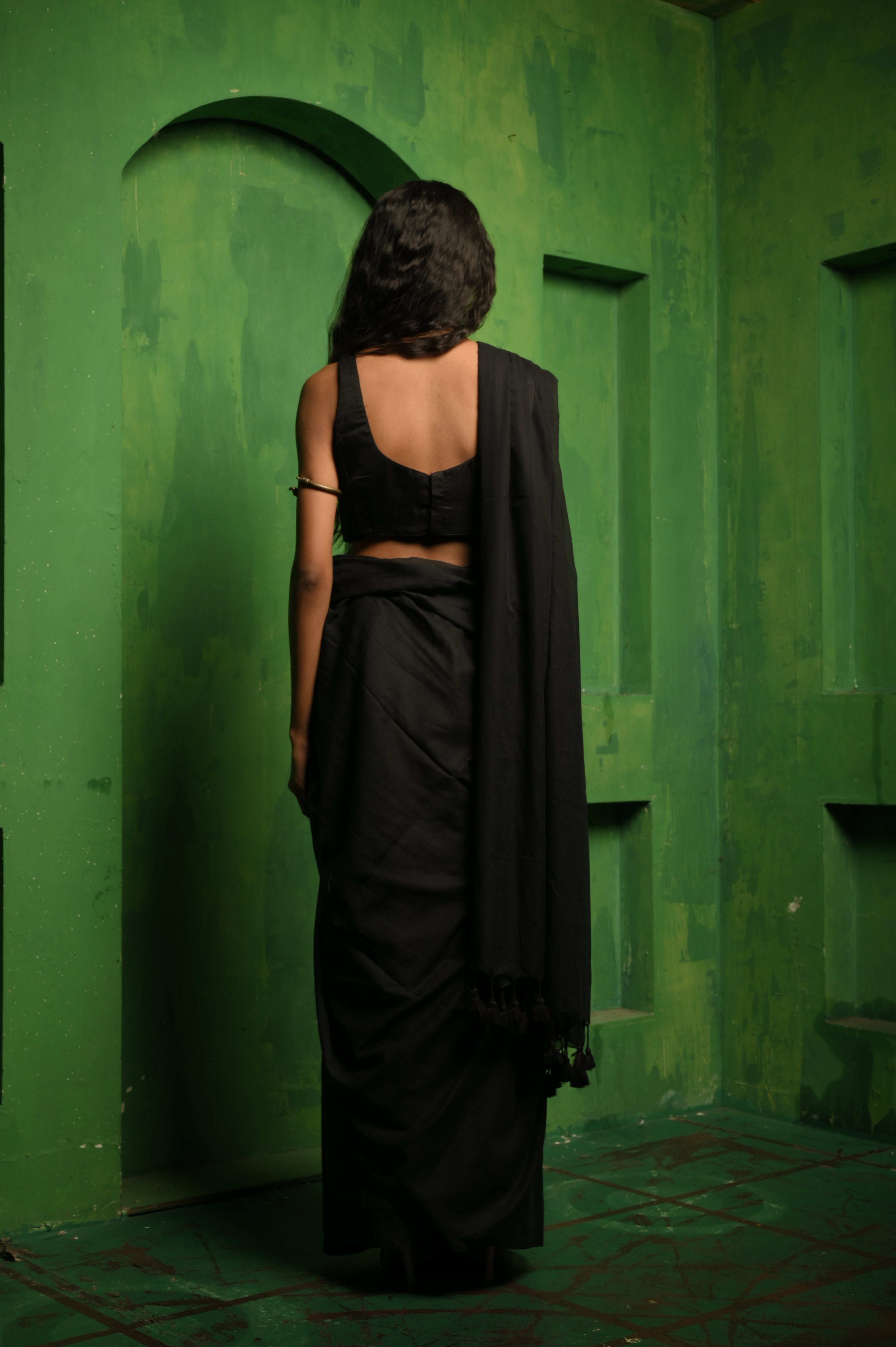 Kasturi I Black handloom mul cotton  saree with tassels