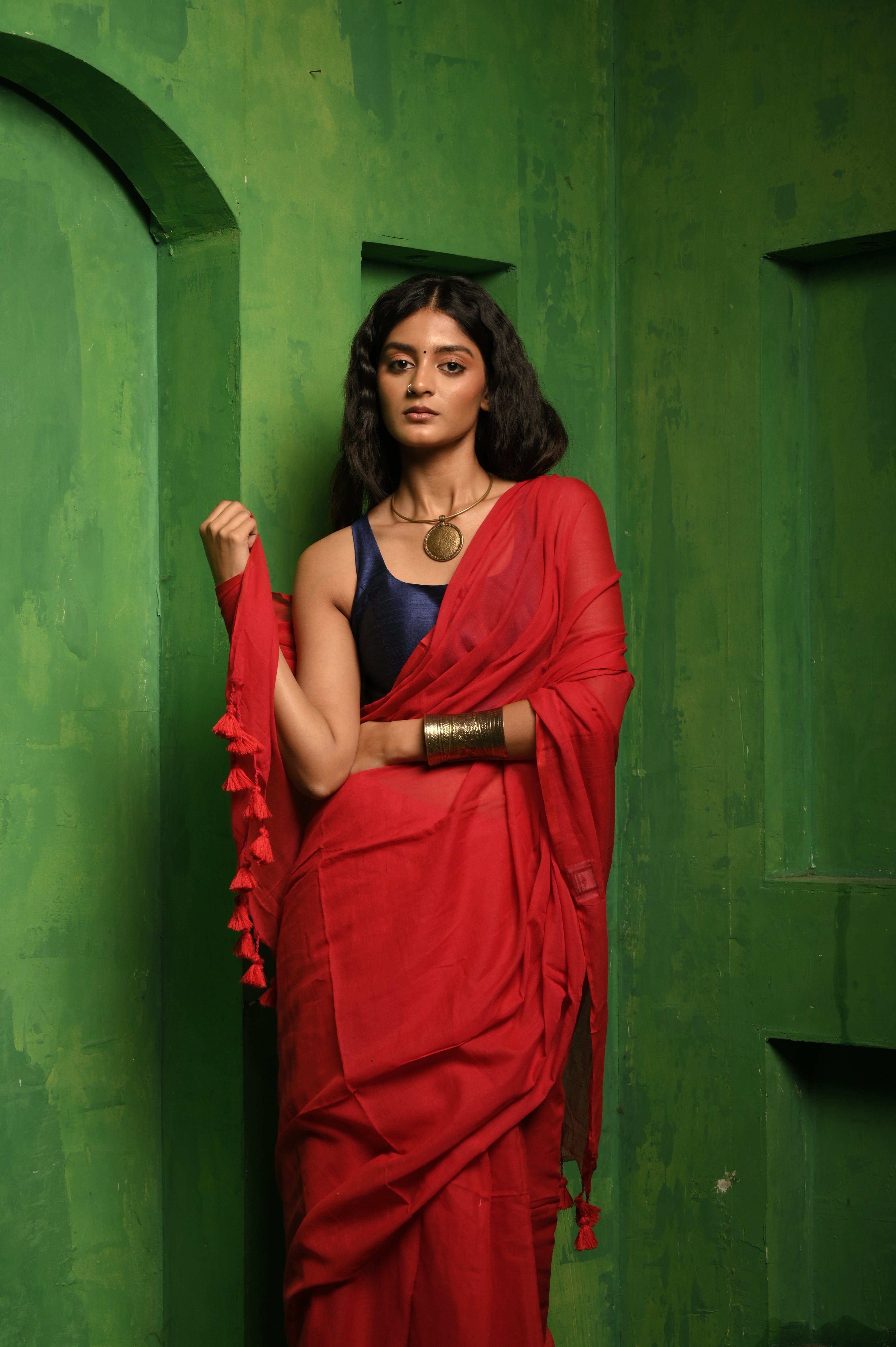 Ruhani I Red handloom mul cotton  saree with tassels