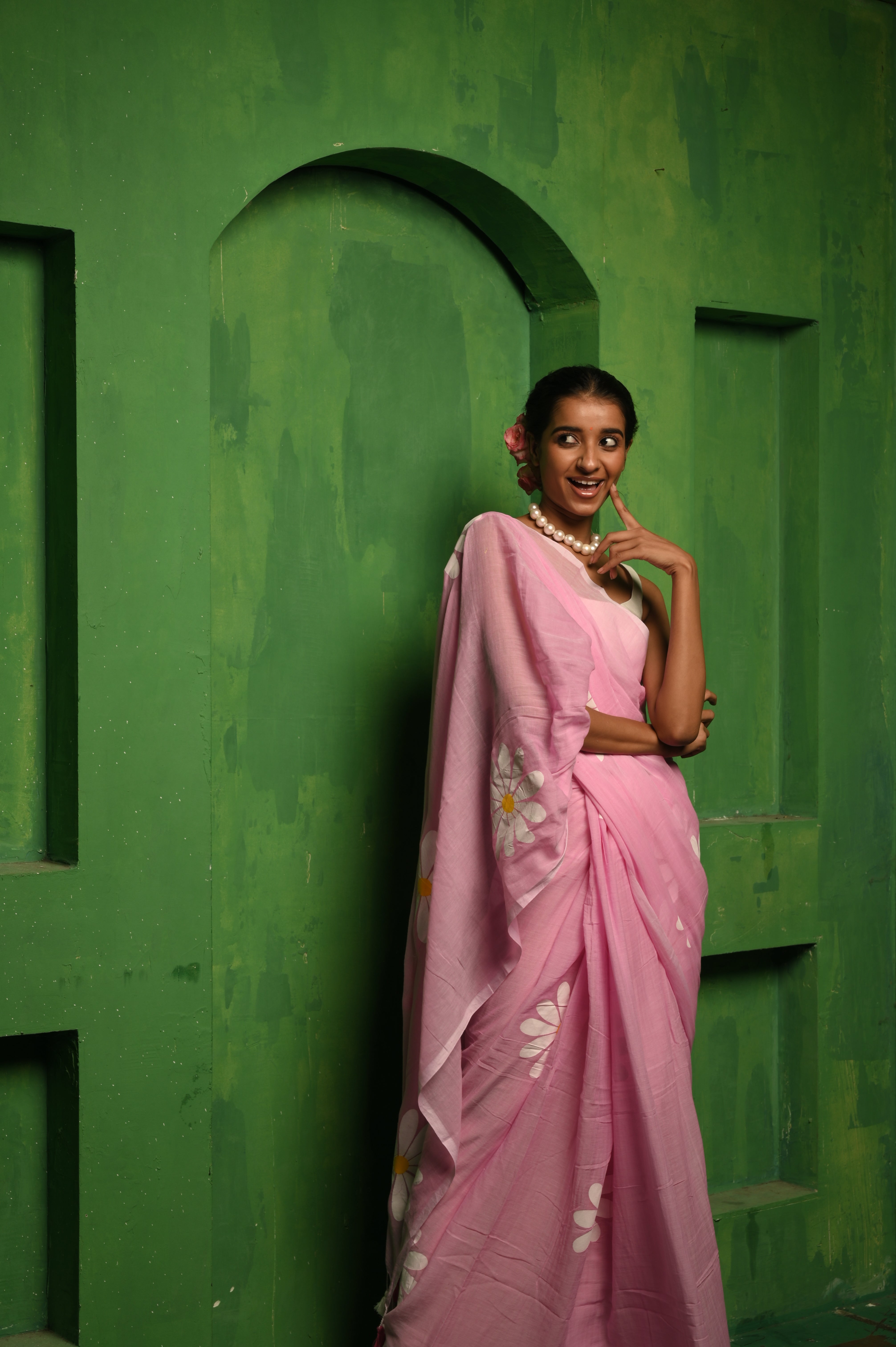 Dil ke Jharokhe I Pink mul cotton handloom saree with handpainted florals