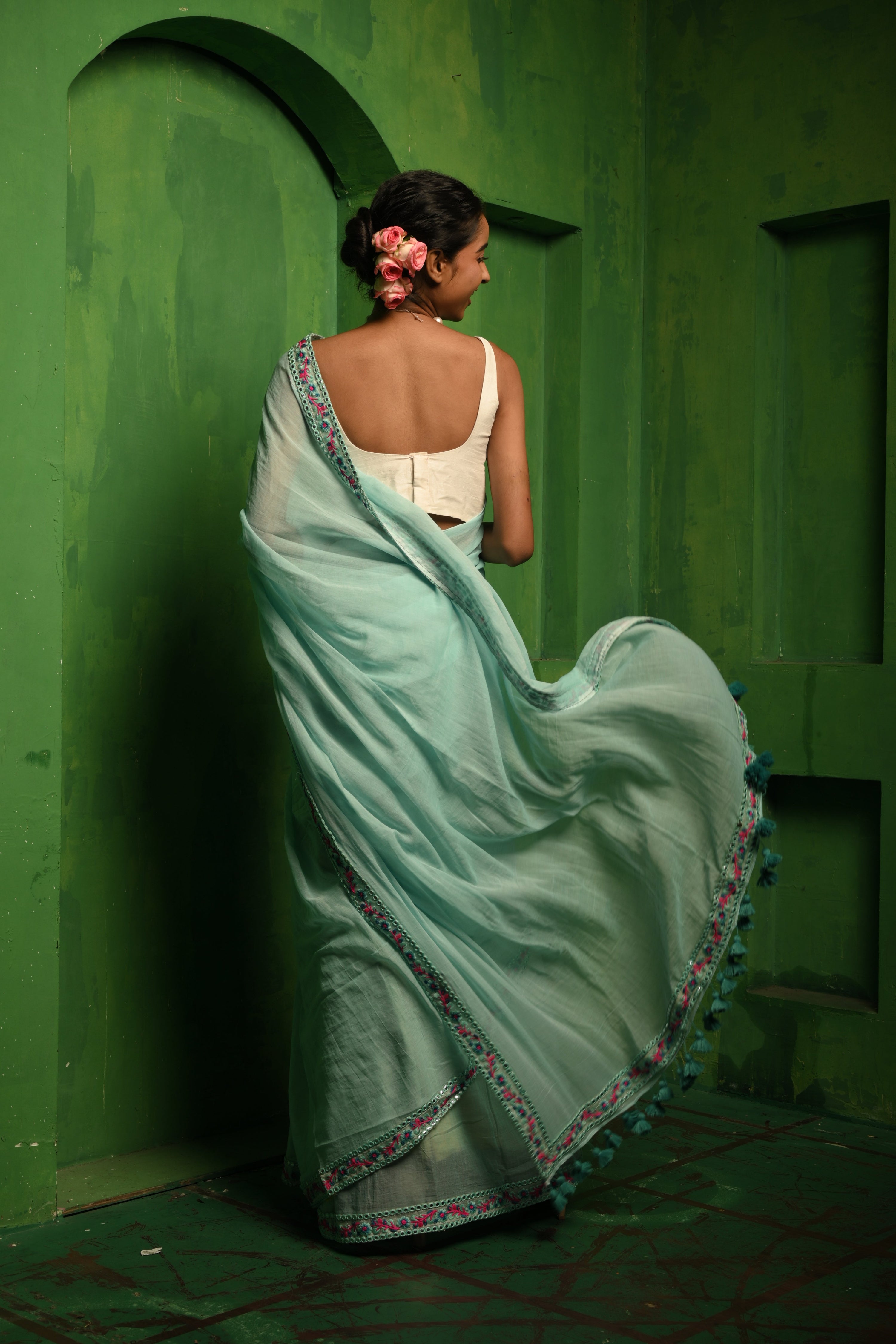 blue-coloured-saree