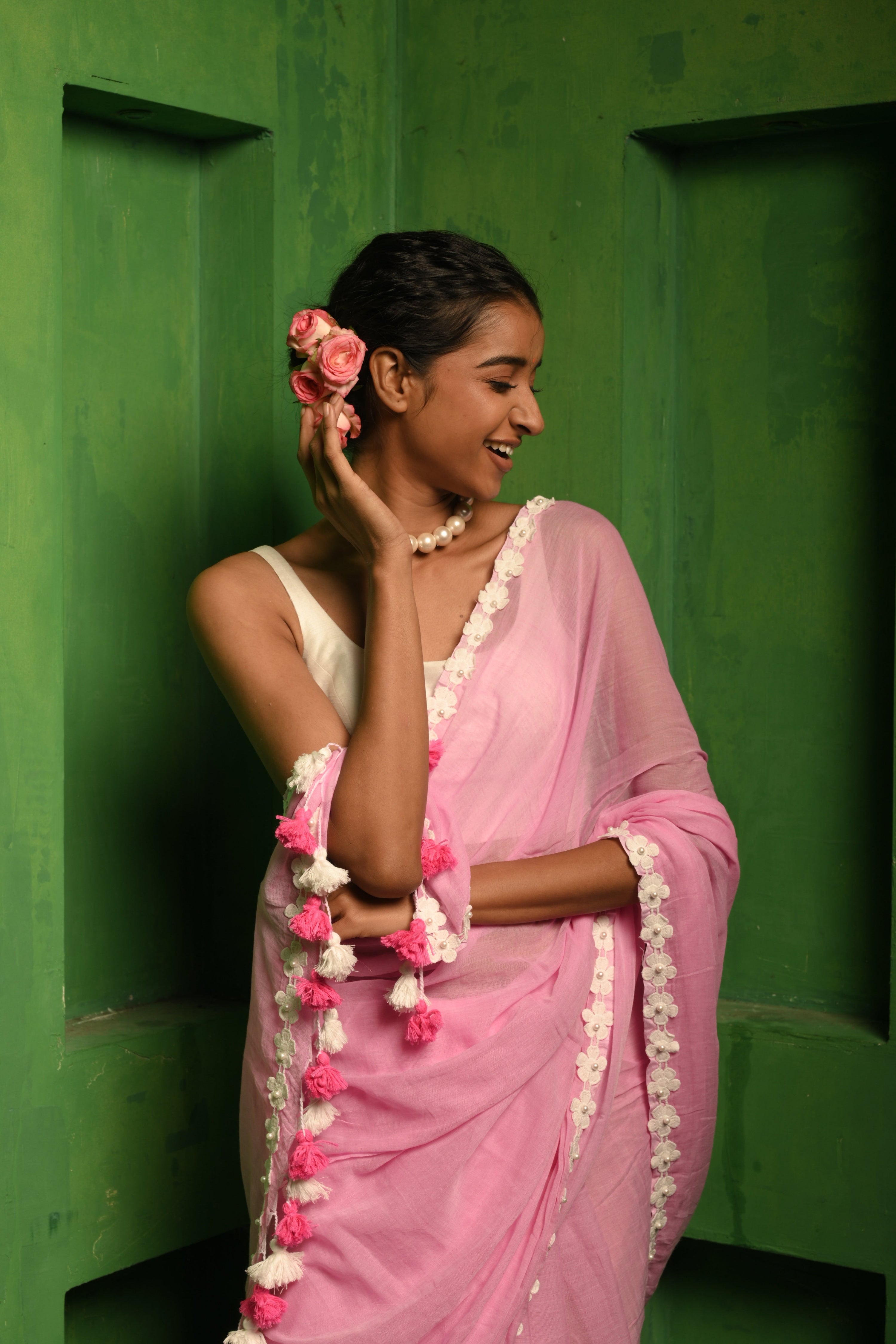 baby-pink-handwoven-floral-laced-and-tassels-saree