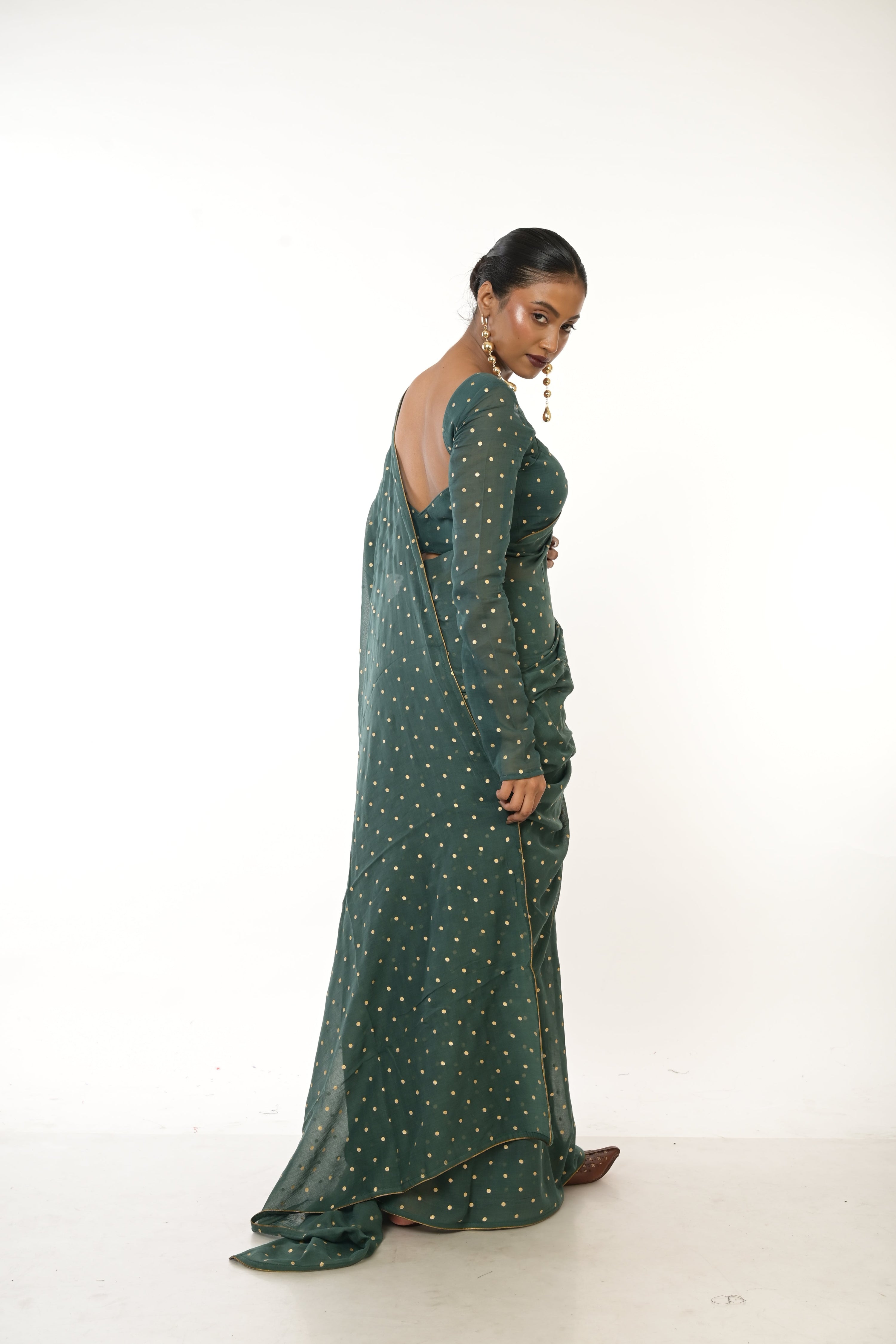 Emerald Drift I Bottle Green Handloom Mul Cotton Metallic Polka Dotted Saree