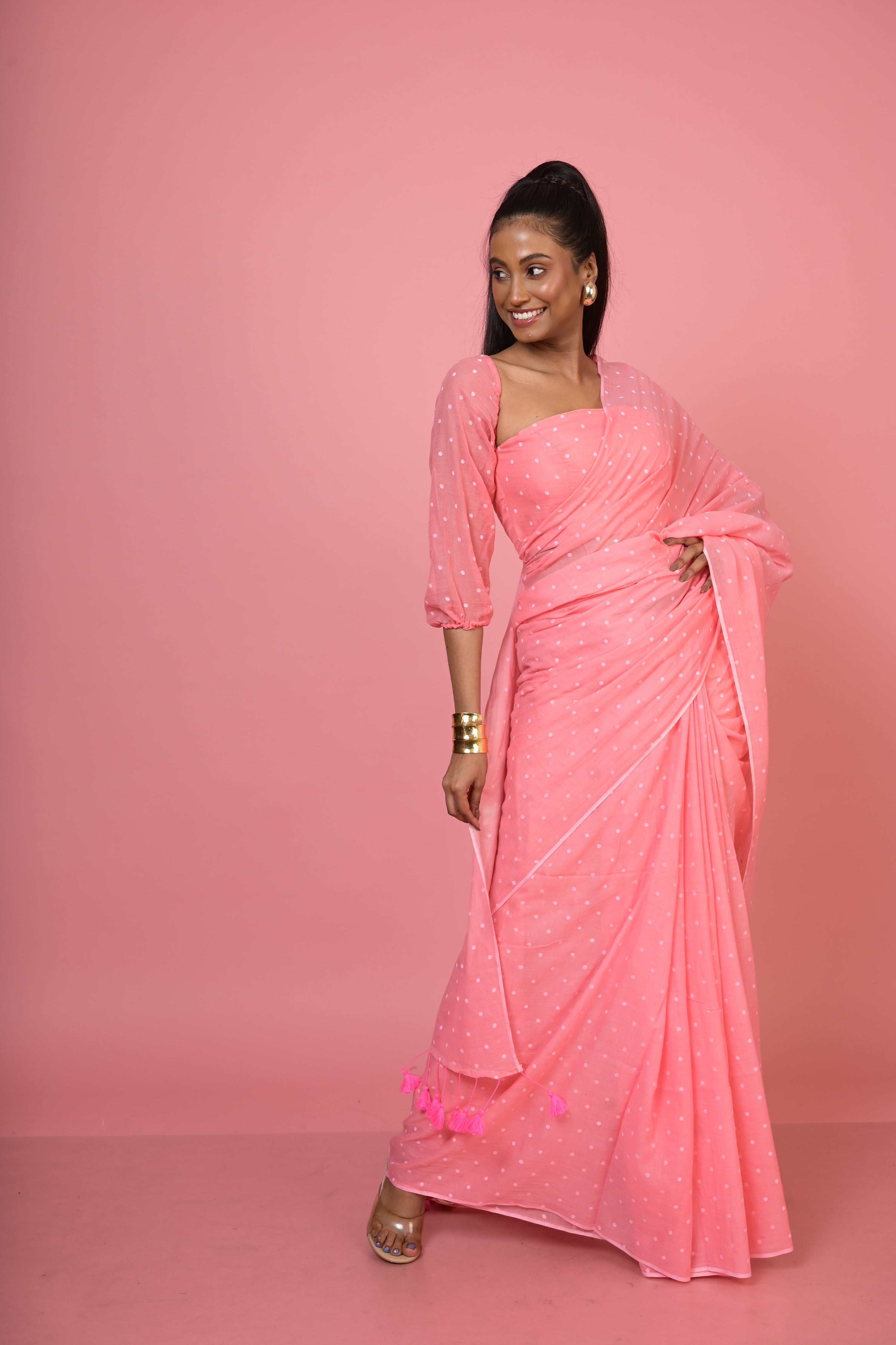 Baby Pink Handloom Mul Cotton Polka Dotted Saree with Ready to Wear Baby Pink Mul Cotton Polka Dotted Blouse(Rani pop+Rani Groove)