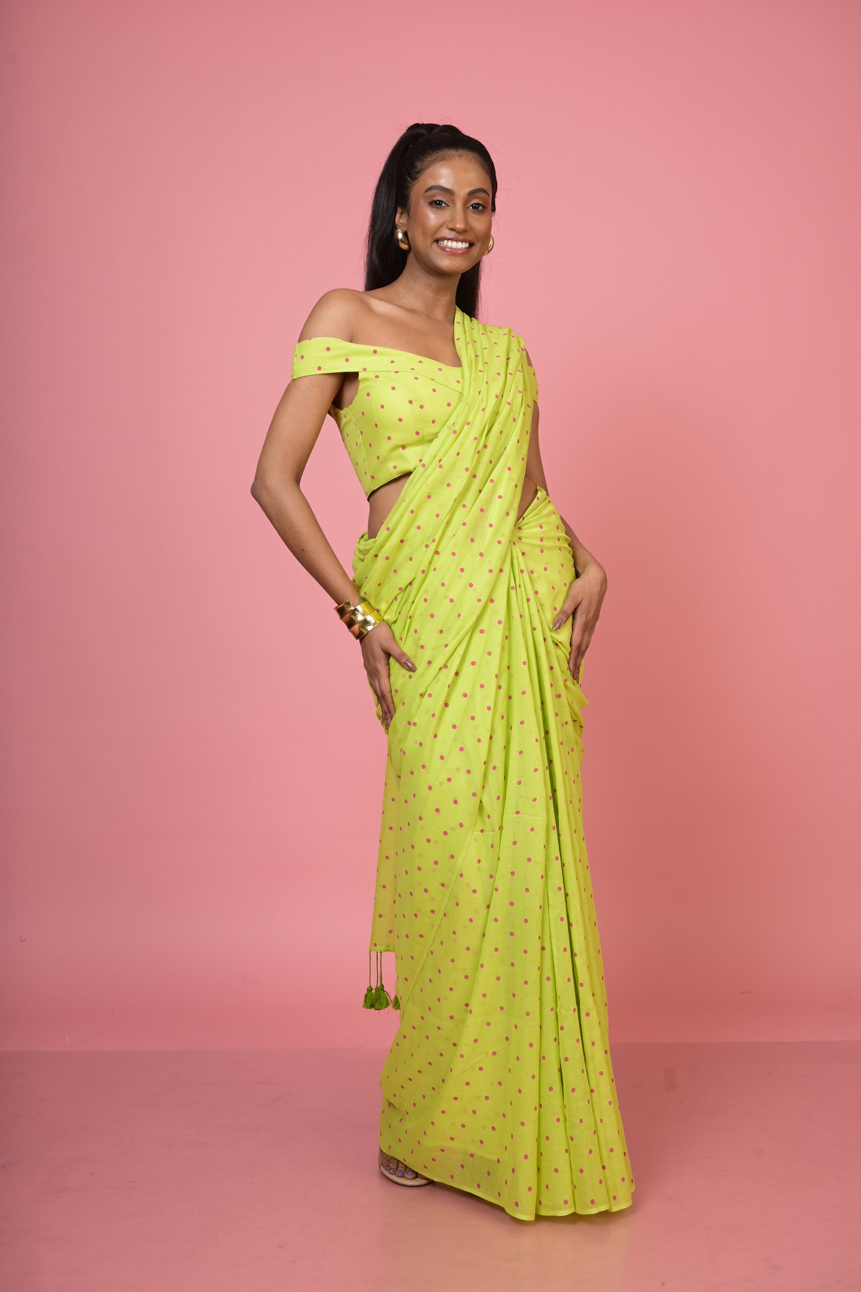 Lime Green Handloom Mul Cotton Polka Dotted Saree with Ready to Wear Lime Green Mul Cotton Polka Dotted Blouse(Nimbu Mirchi+Nimbu Soda)