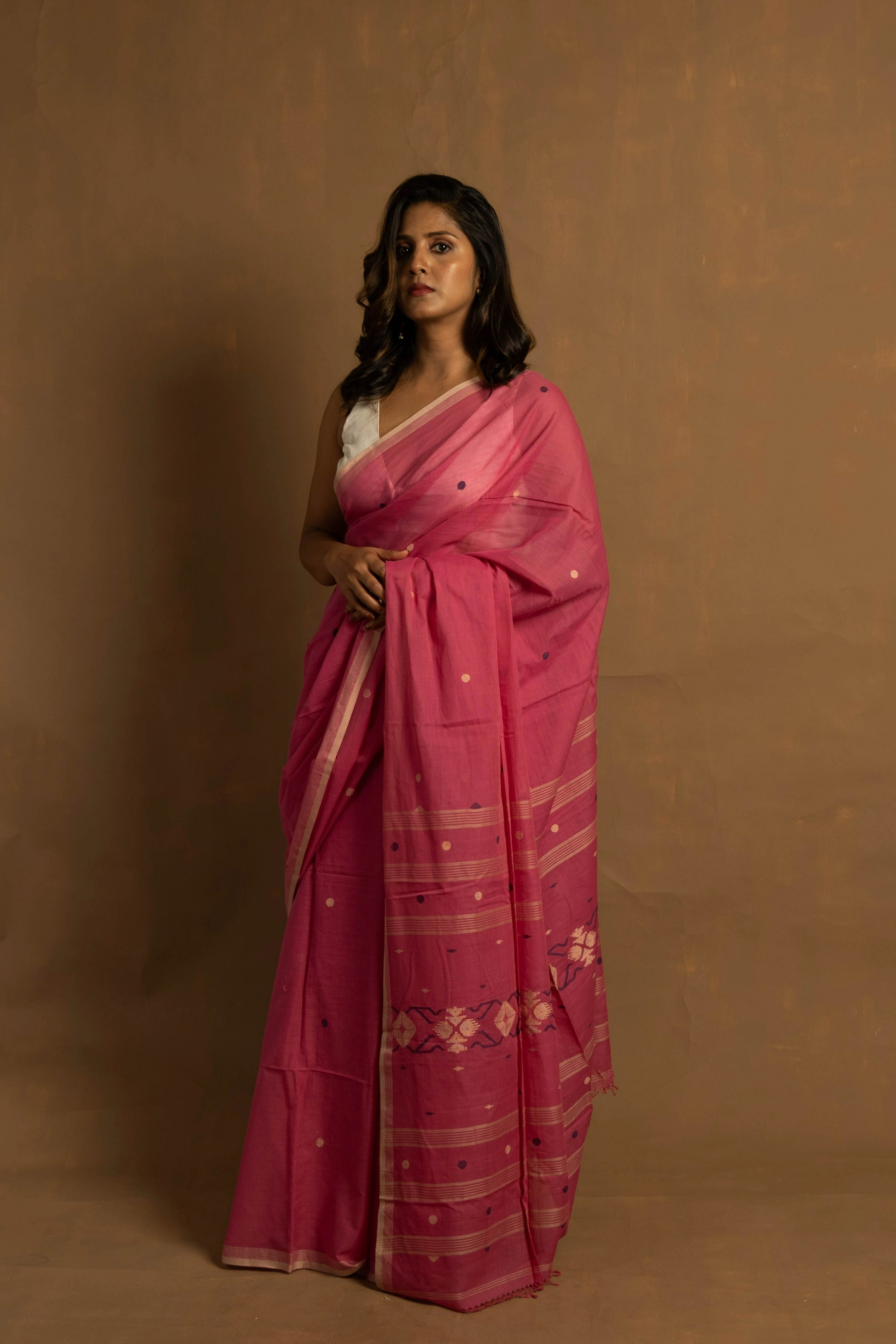 pink-coloured-saree