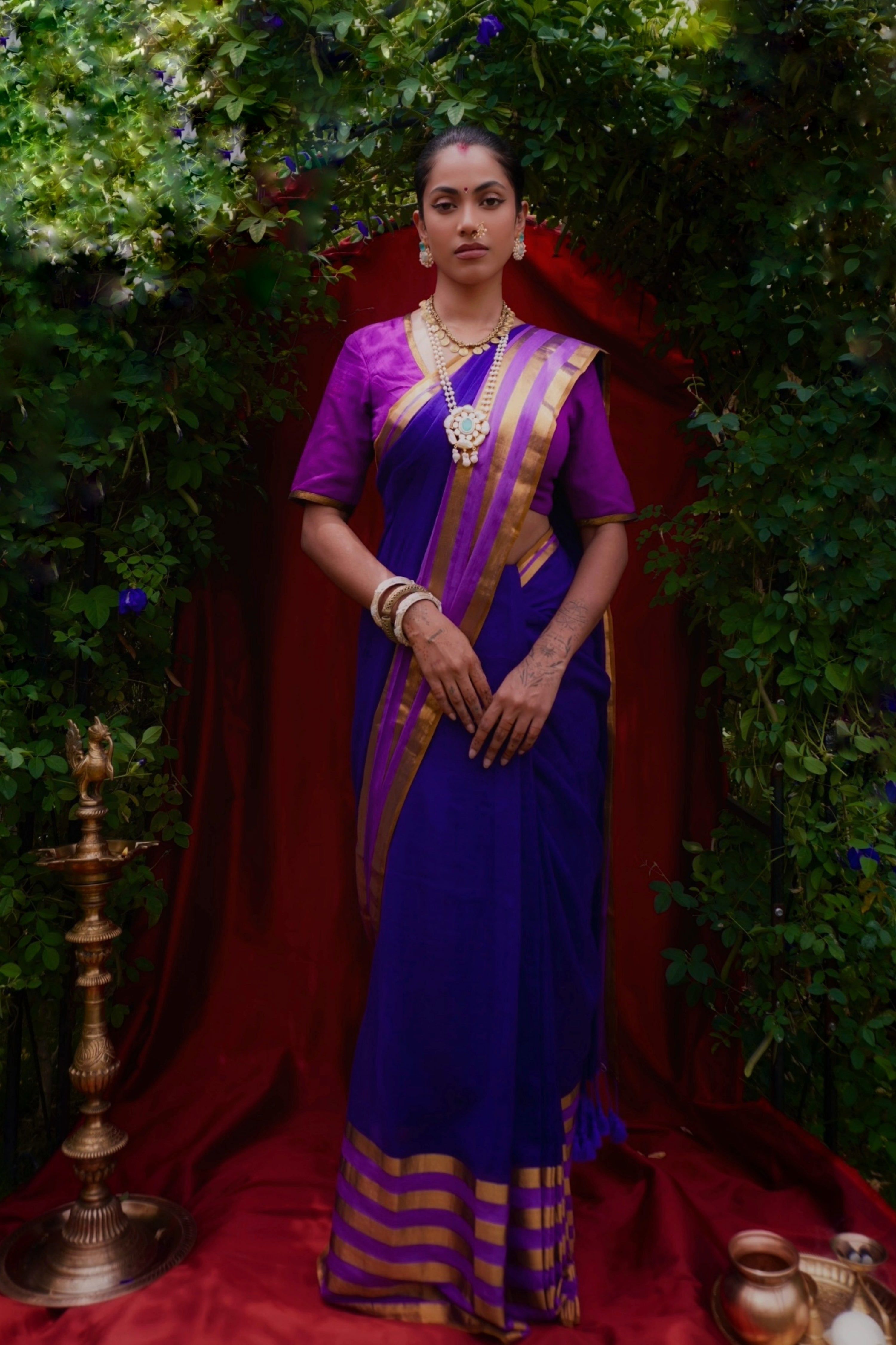 blue-cotton-handloom-saree-with-purple-and-golden-border