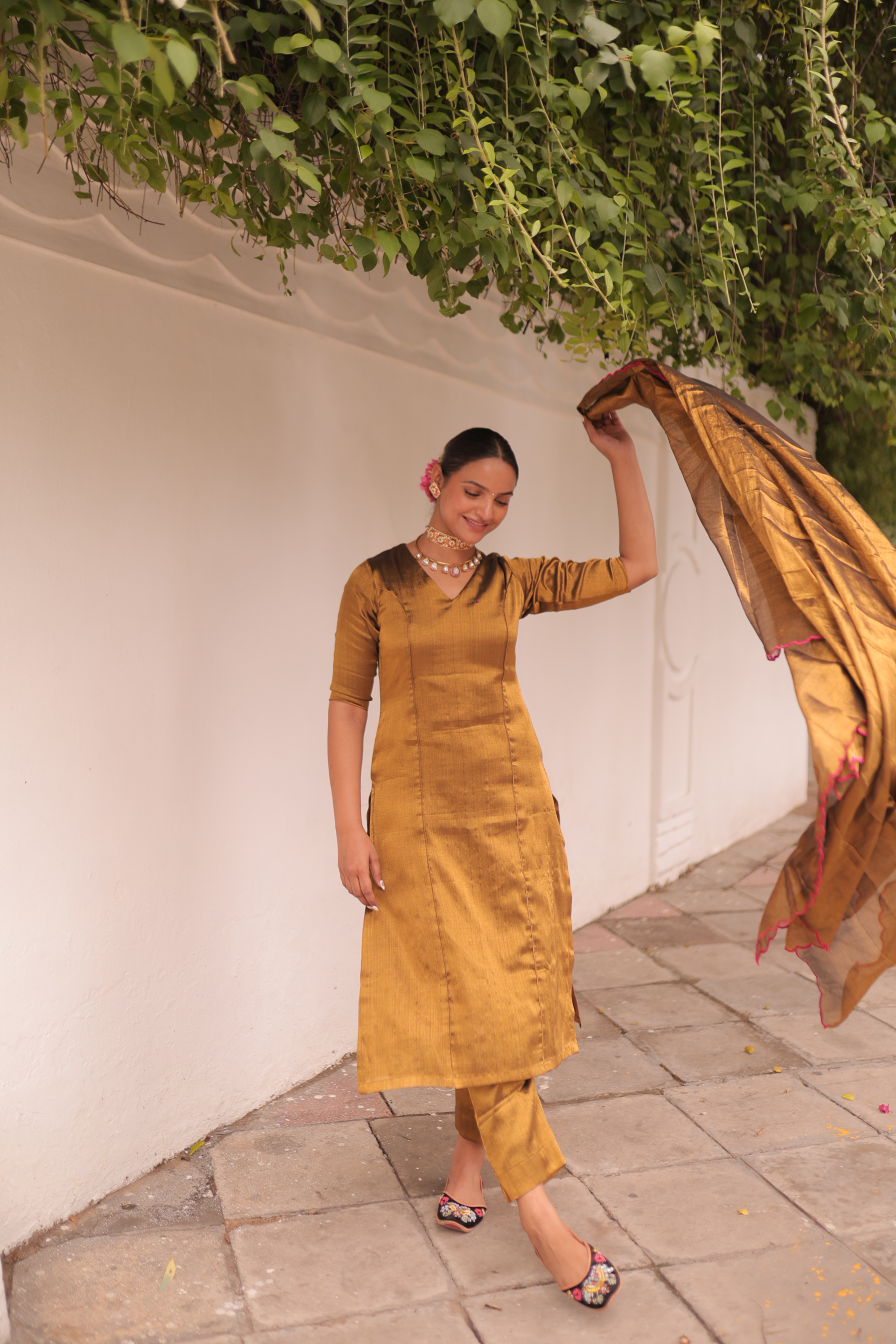 Swarnaya I Golden Handloom Tissue Kurta Pant Set with Dupatta