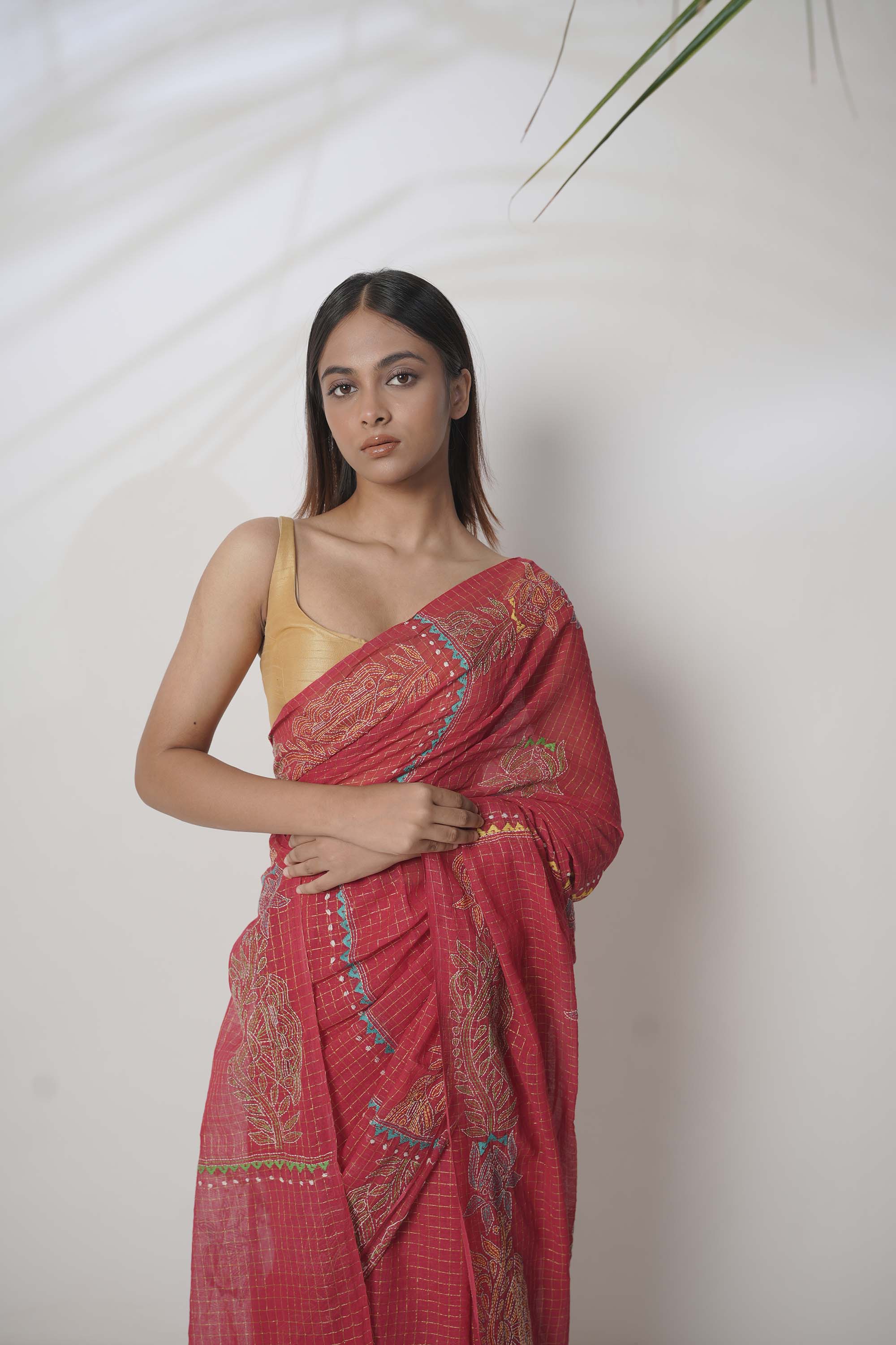 Titliyon ki Gulshan I Red handloom cotton saree with kantha embroidery