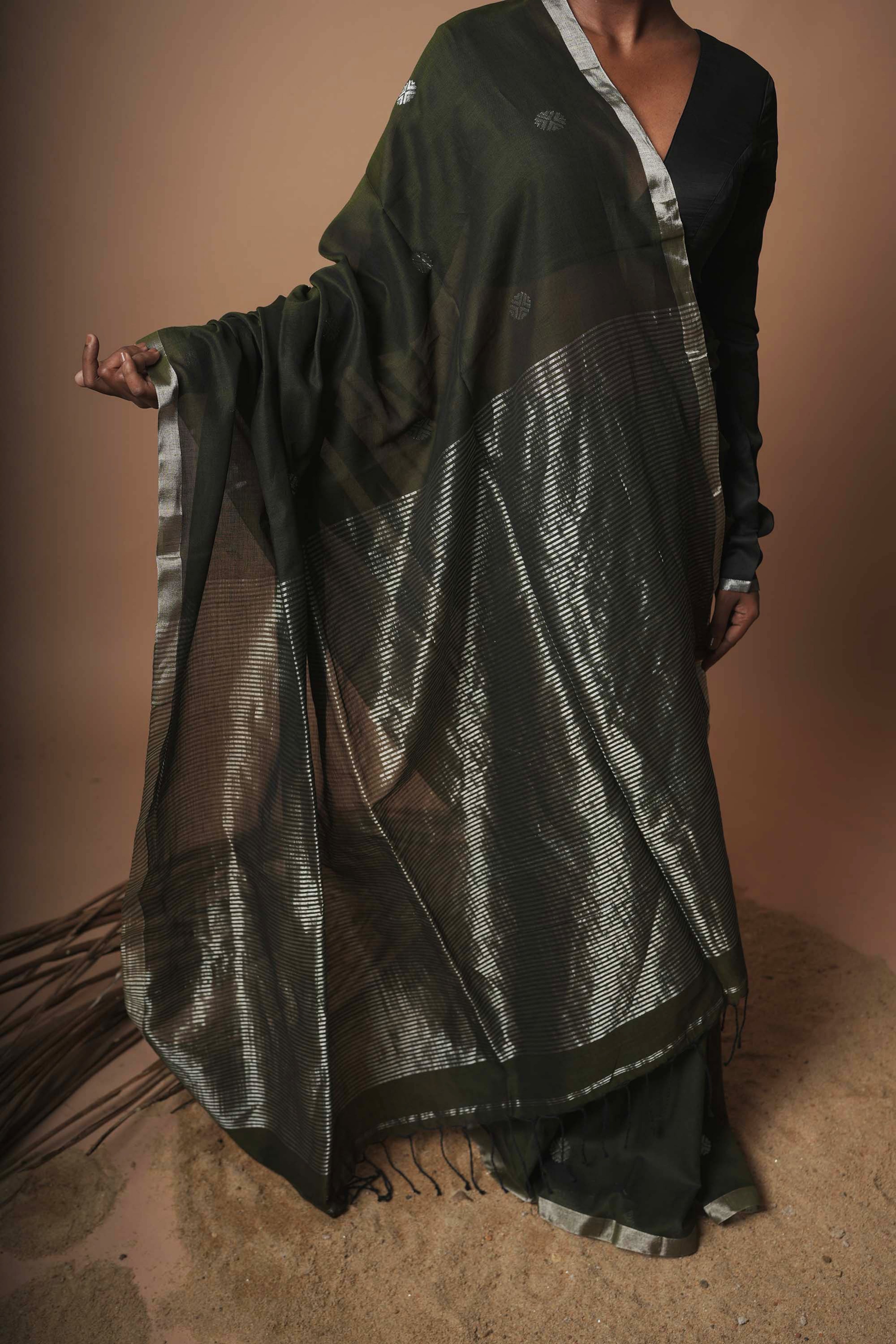 olive-green-cotton-saree-with-zari-border