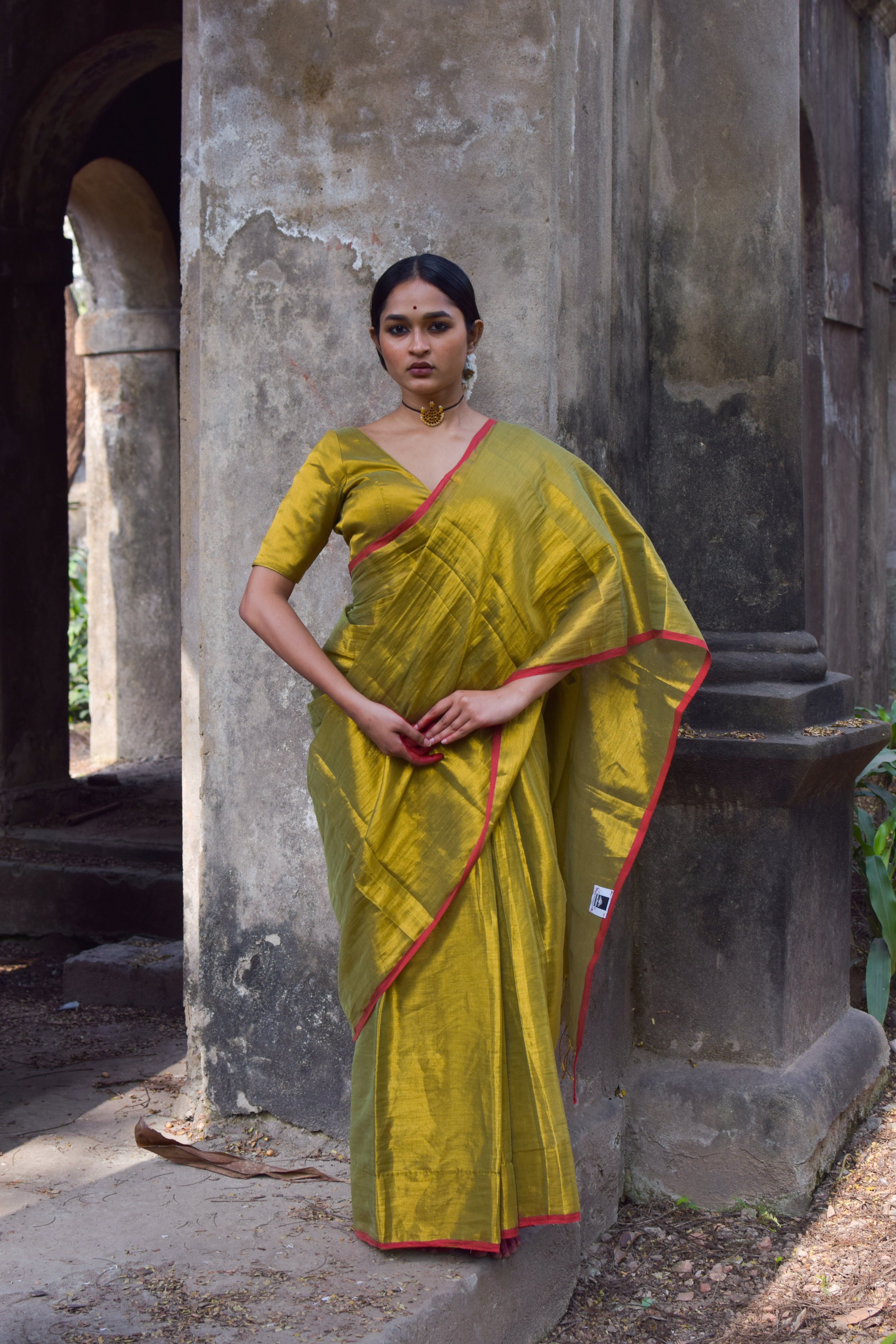 Chandrakala I Olive Green Dual Tone Tissue Saree