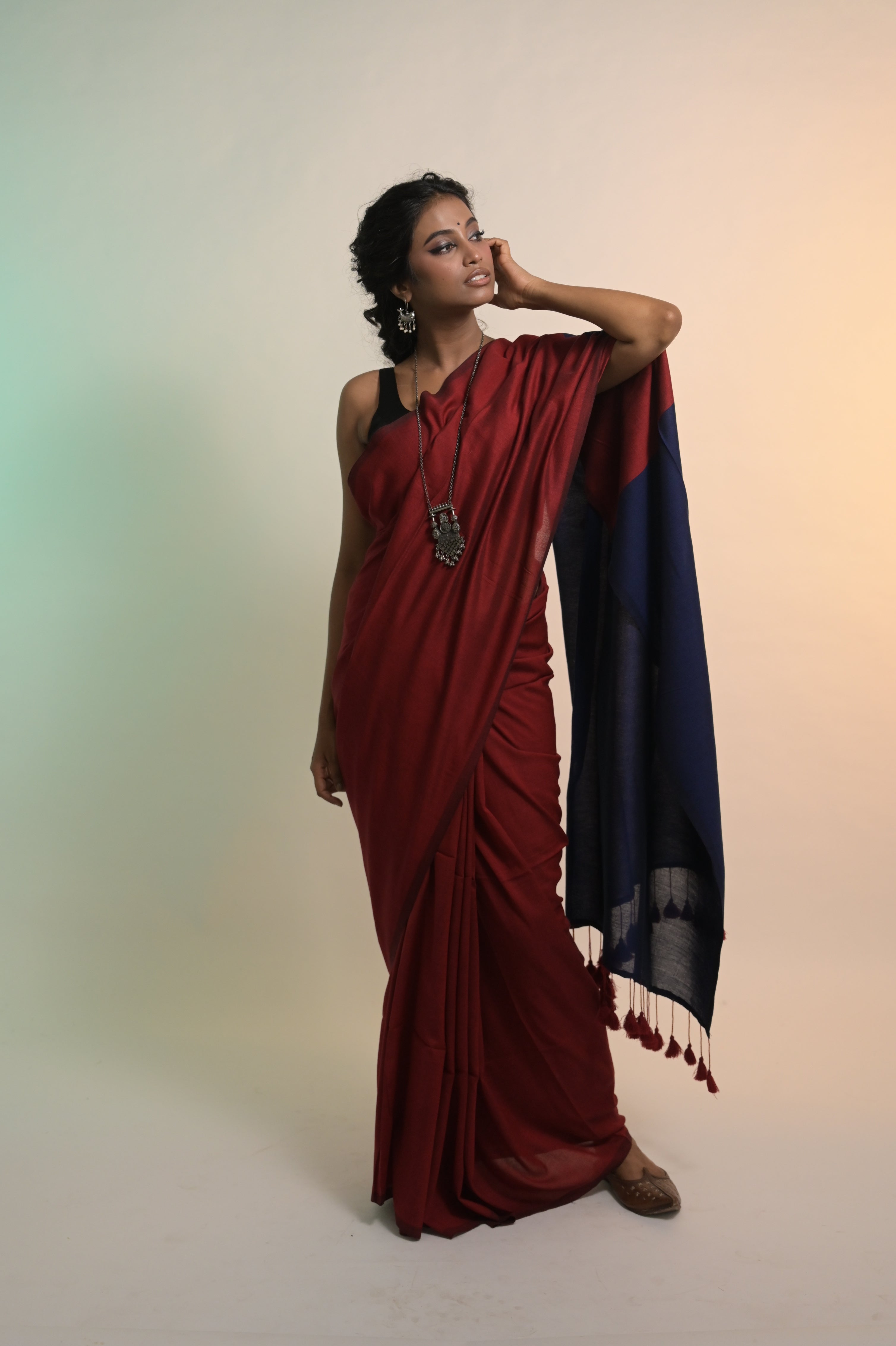 Ishq ke Jharokhe I Red Handloom Cotton Acrylic Saree