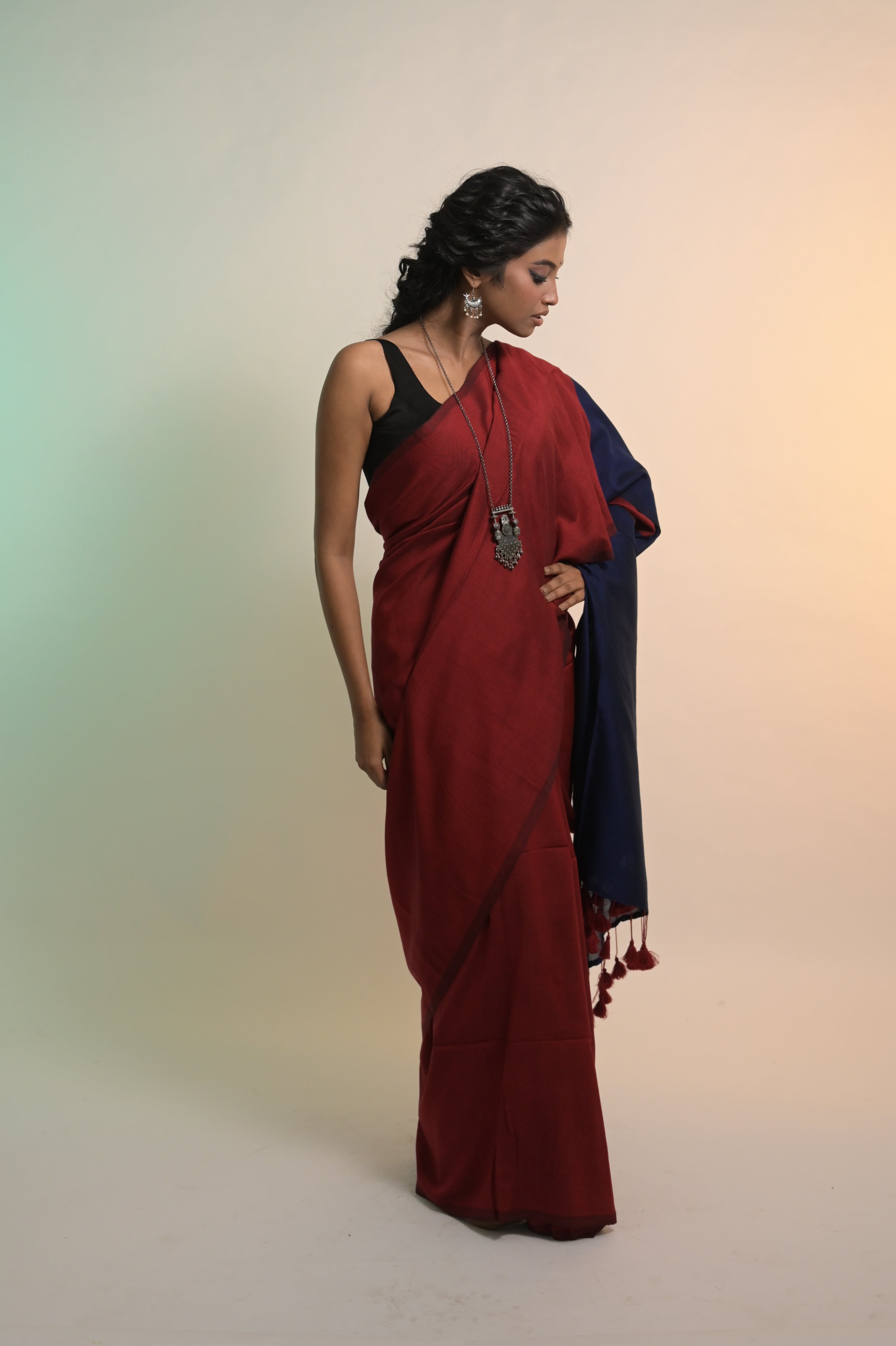 Ishq ke Jharokhe I Red Handloom Cotton Acrylic Saree
