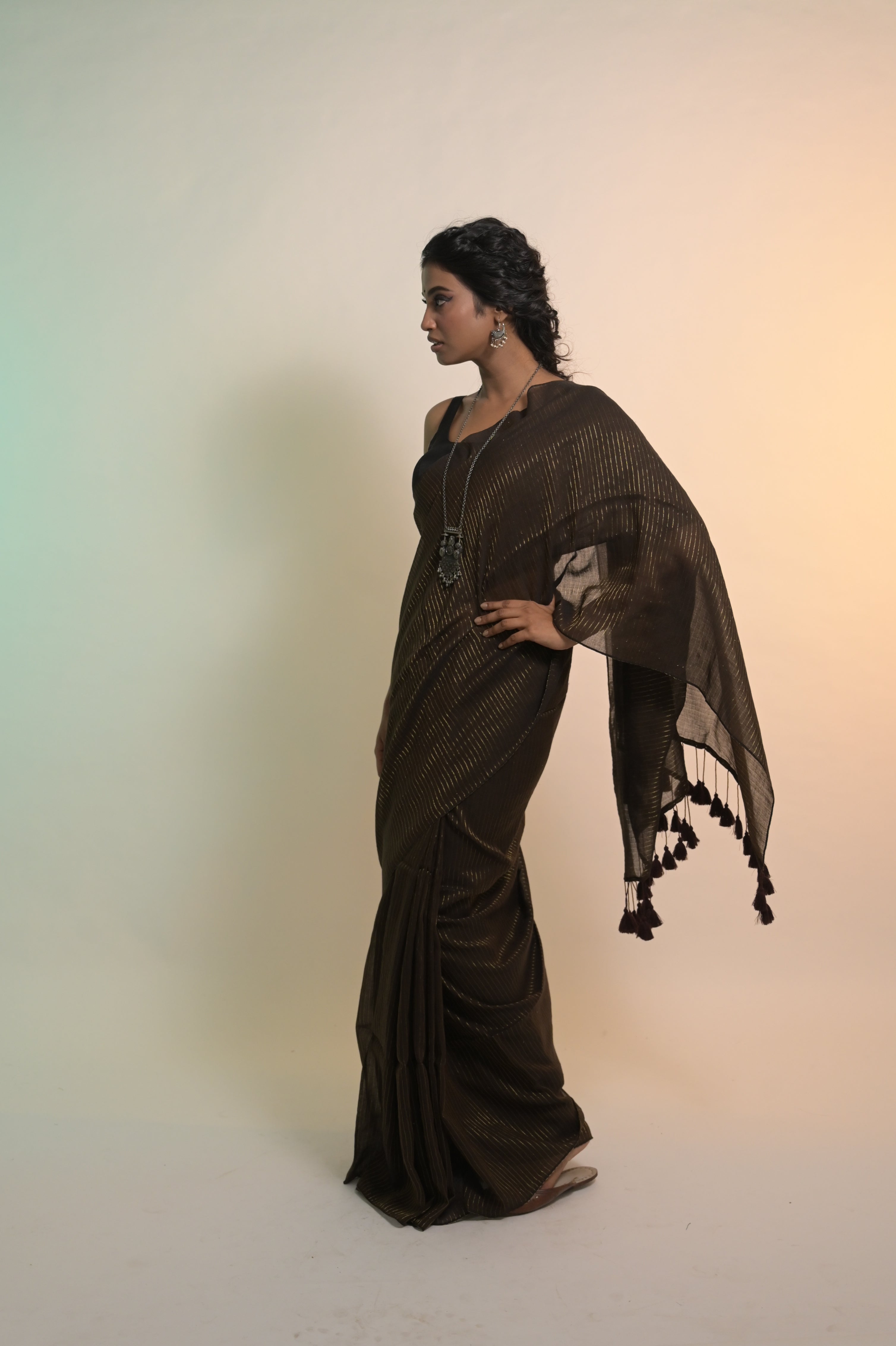 Zari Mridang I Dark Brown Handloom Mul Cotton Saree with Zari Stripes