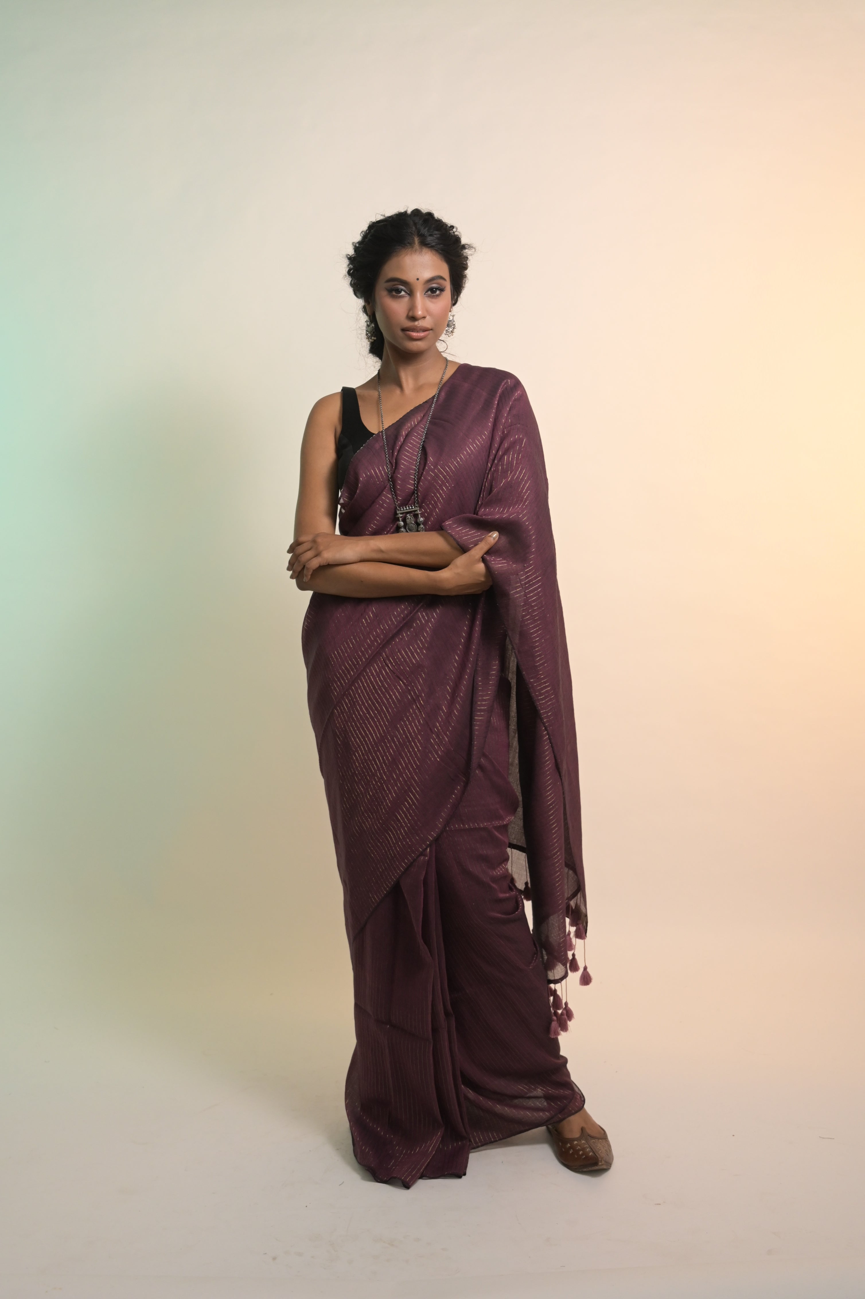 Burgundy Handloom Mul Cotton Zari Striped Saree With Black Silk Sleeveless Blouse Combo(Kanchan+Galaxy)
