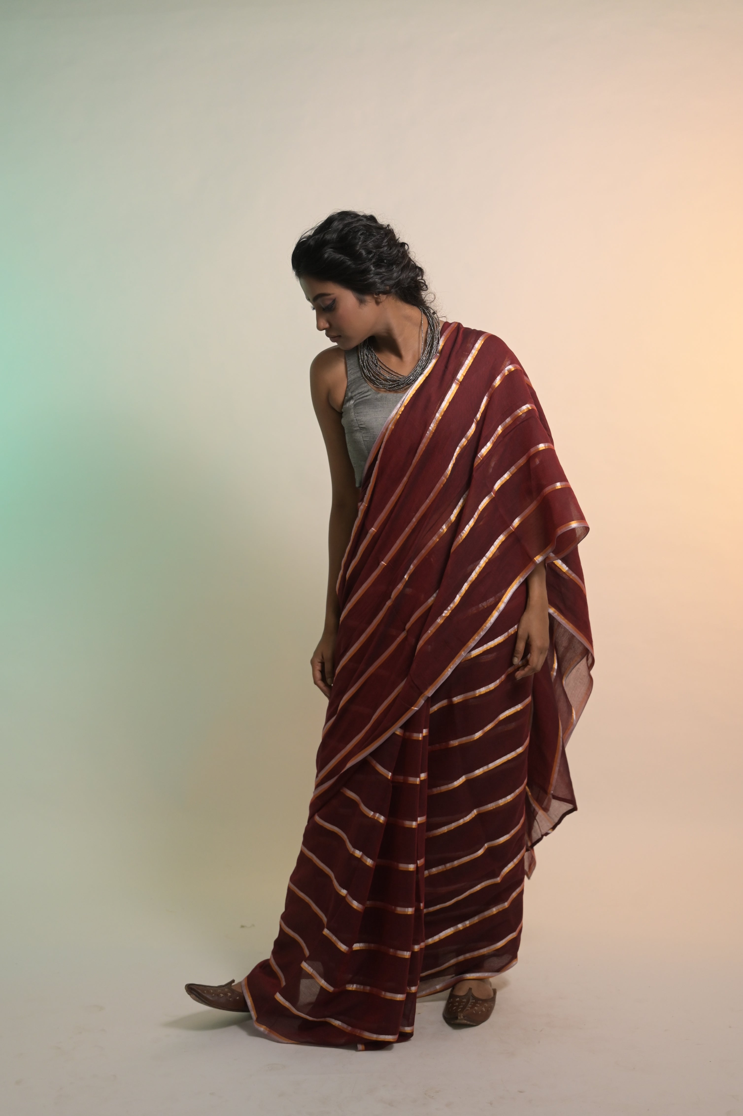 Maroon Handloom Mul Cotton Zari Striped Saree With Silver Tissue Sleeveless Blouse Combo(Ravira+Kiran)