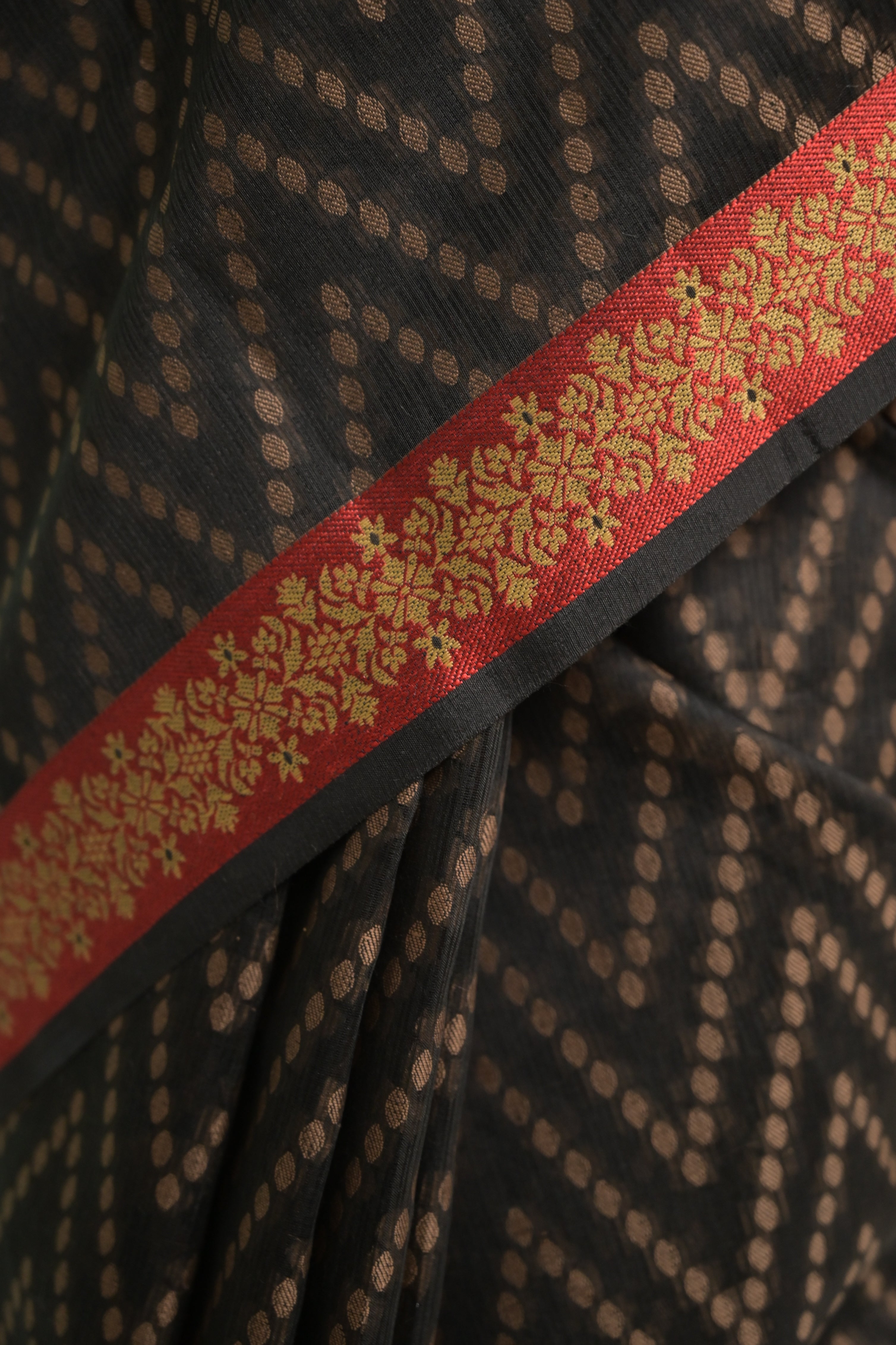 Ruchika I Black Handloom Cotton Saree with Floral Banarasi Border