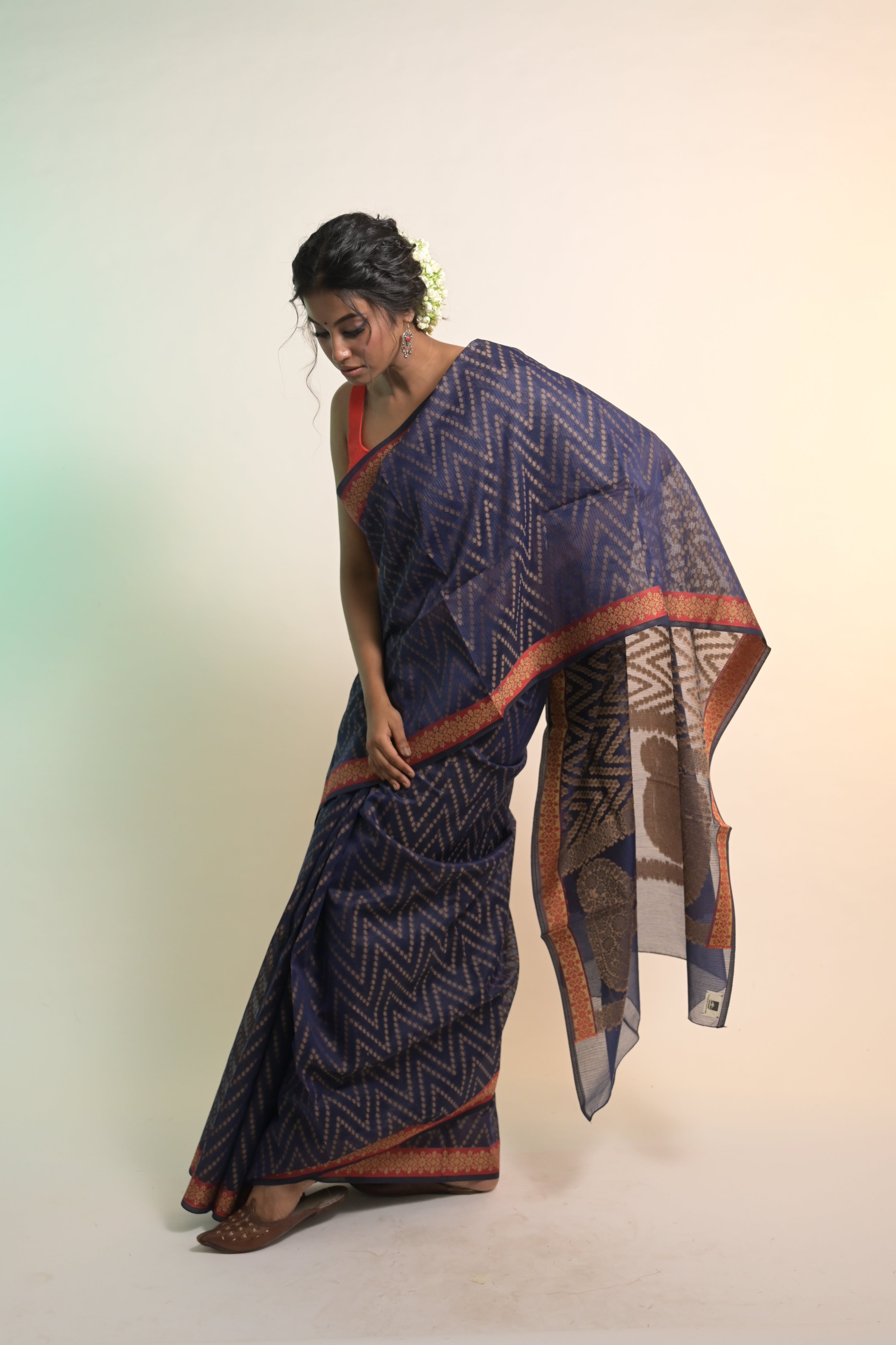 Dhwani I Navy Blue Handloom Cotton Bandhni Printed Saree