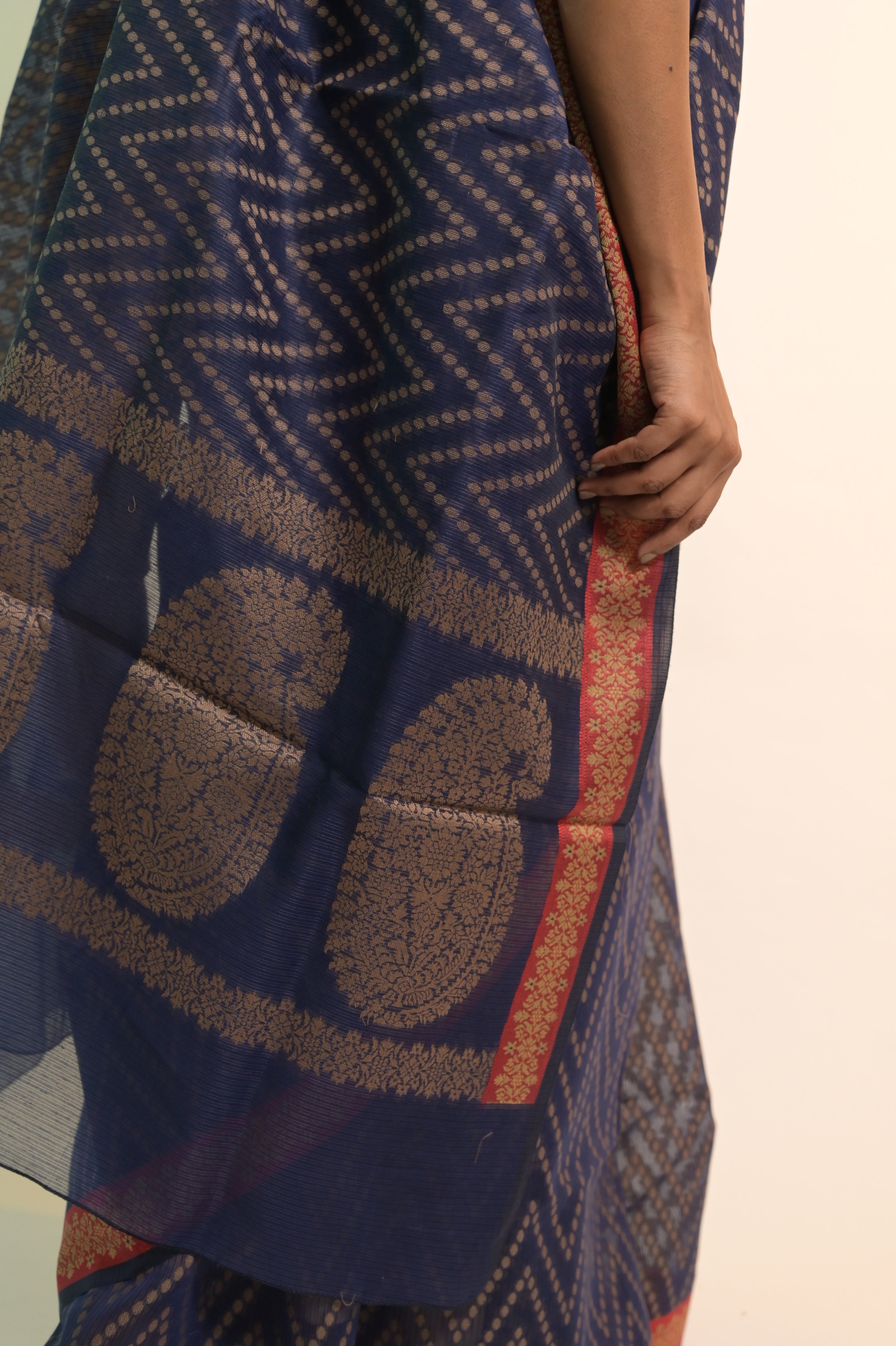 Dhwani I Navy Blue Handloom Cotton Bandhni Printed Saree