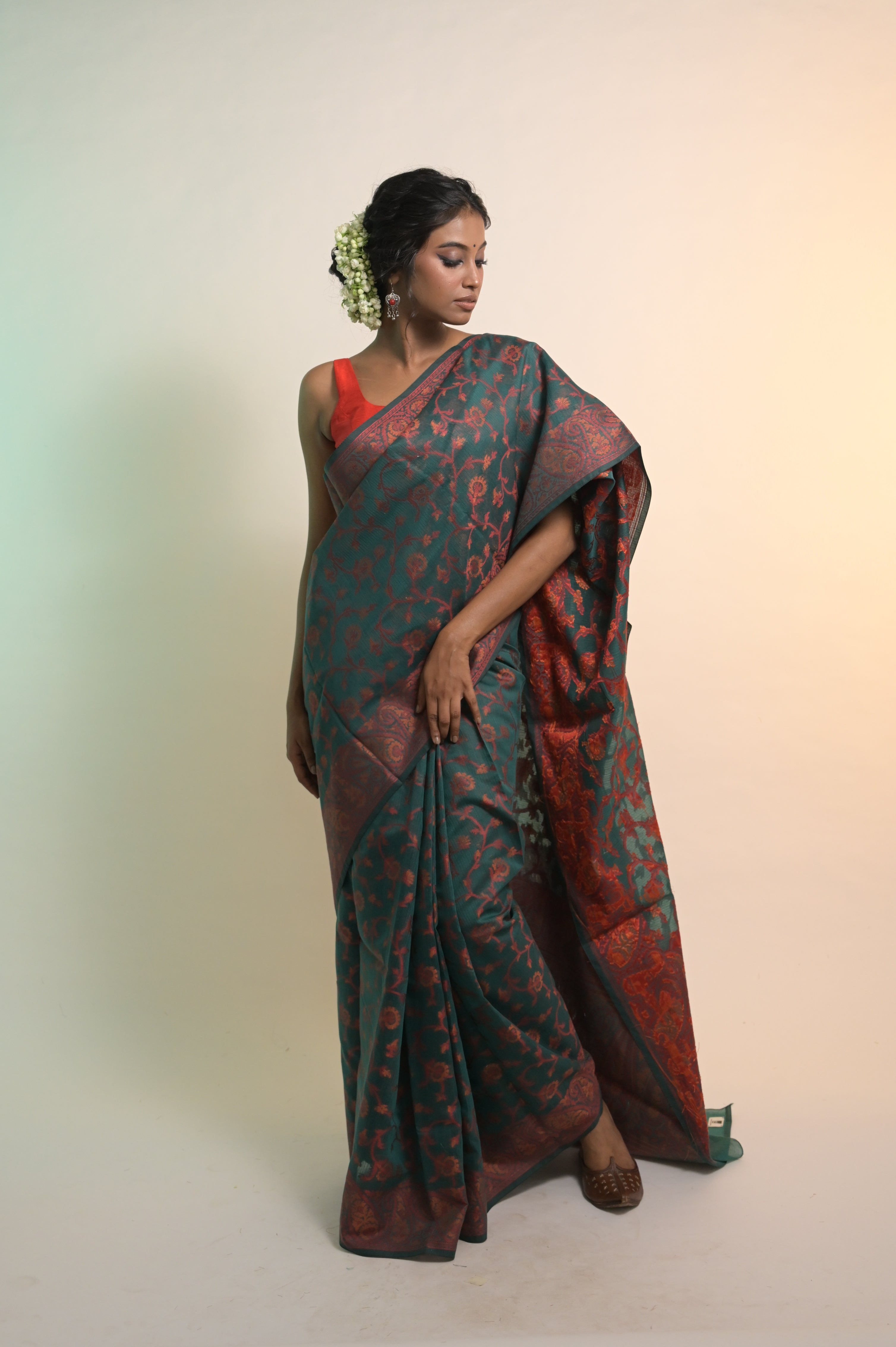 Aahana I Green Handloom Cotton Saree with Ochre Floral Jaal Motifs