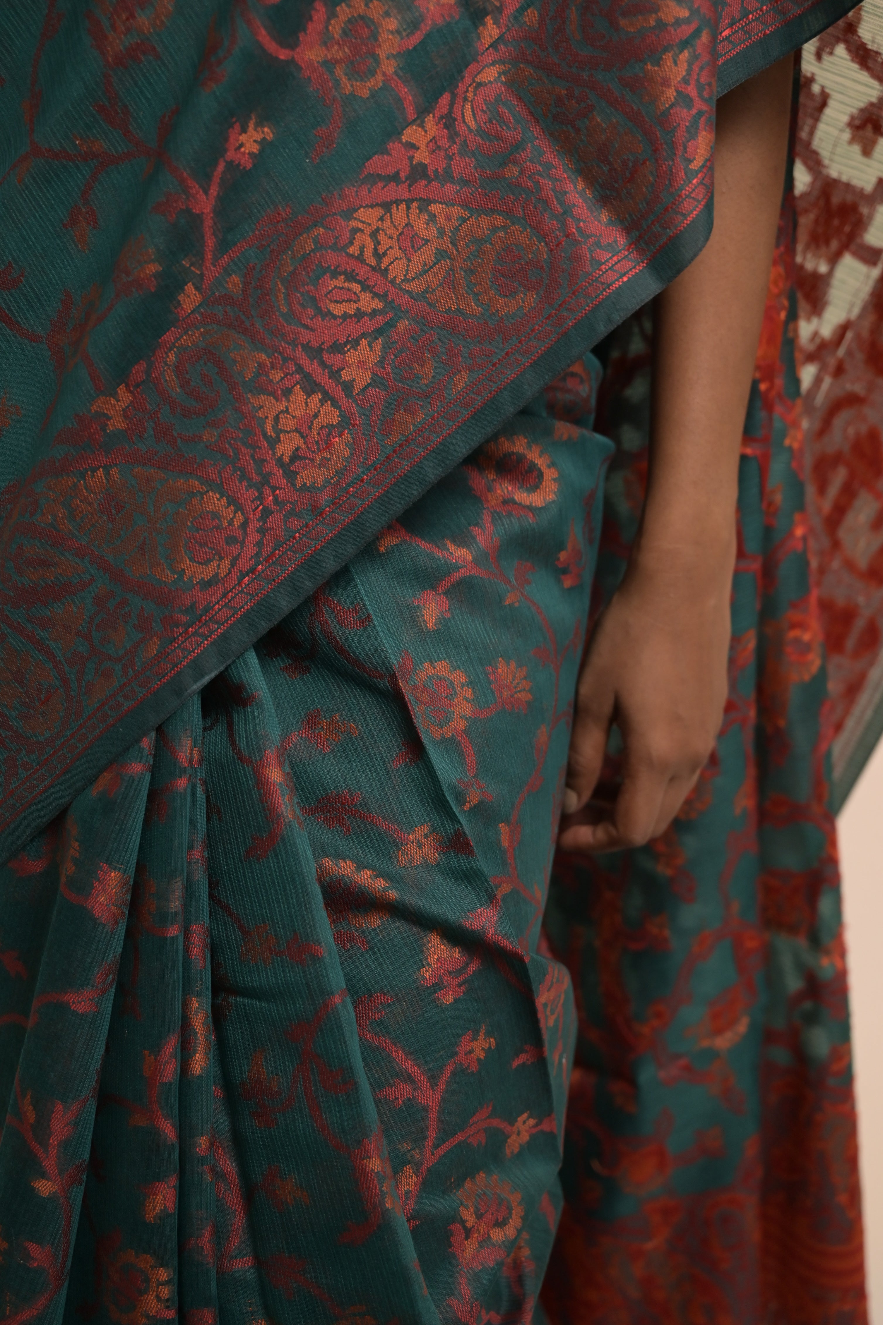 Aahana I Green Handloom Cotton Saree with Ochre Floral Jaal Motifs