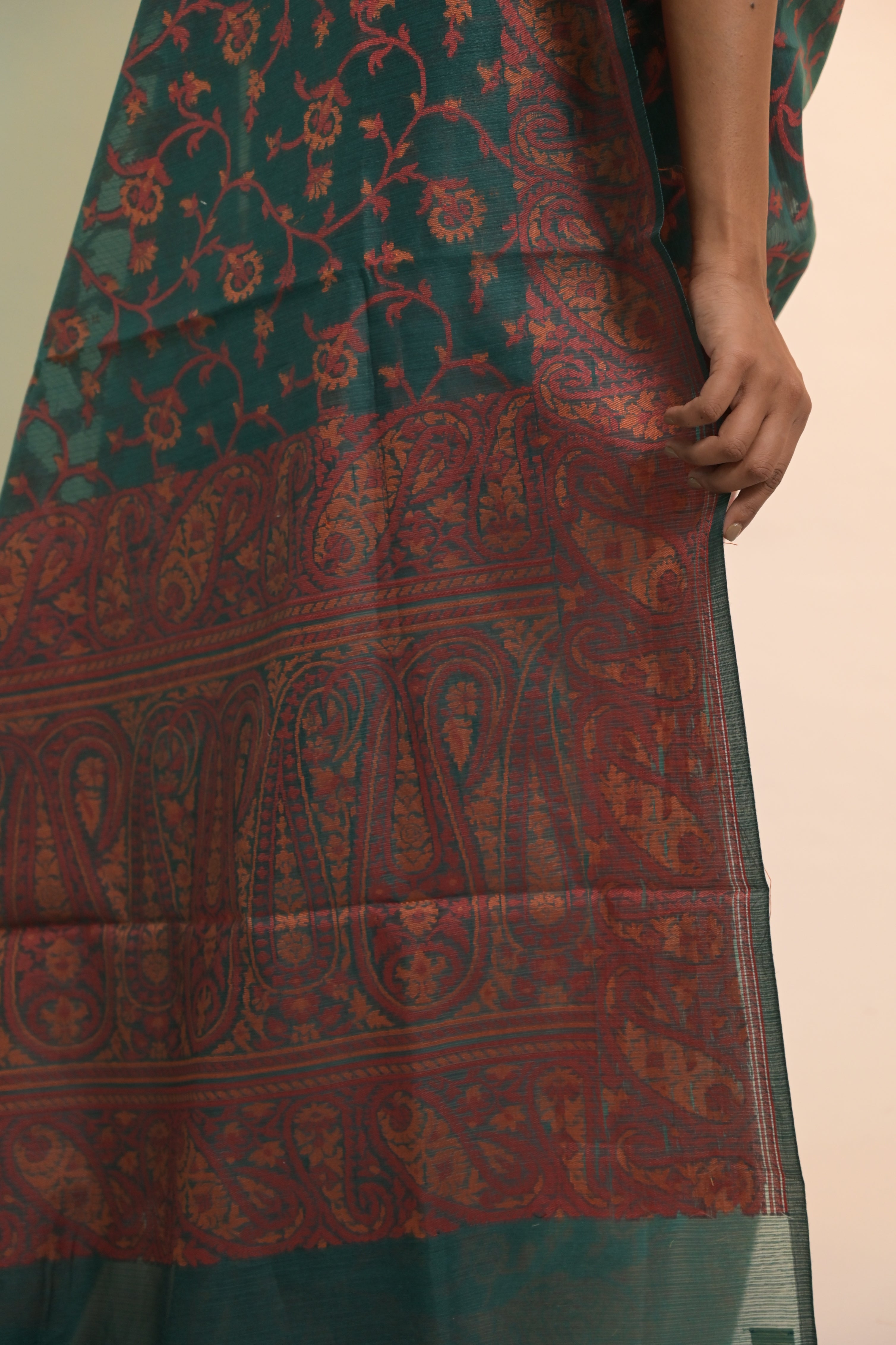 Aahana I Green Handloom Cotton Saree with Ochre Floral Jaal Motifs