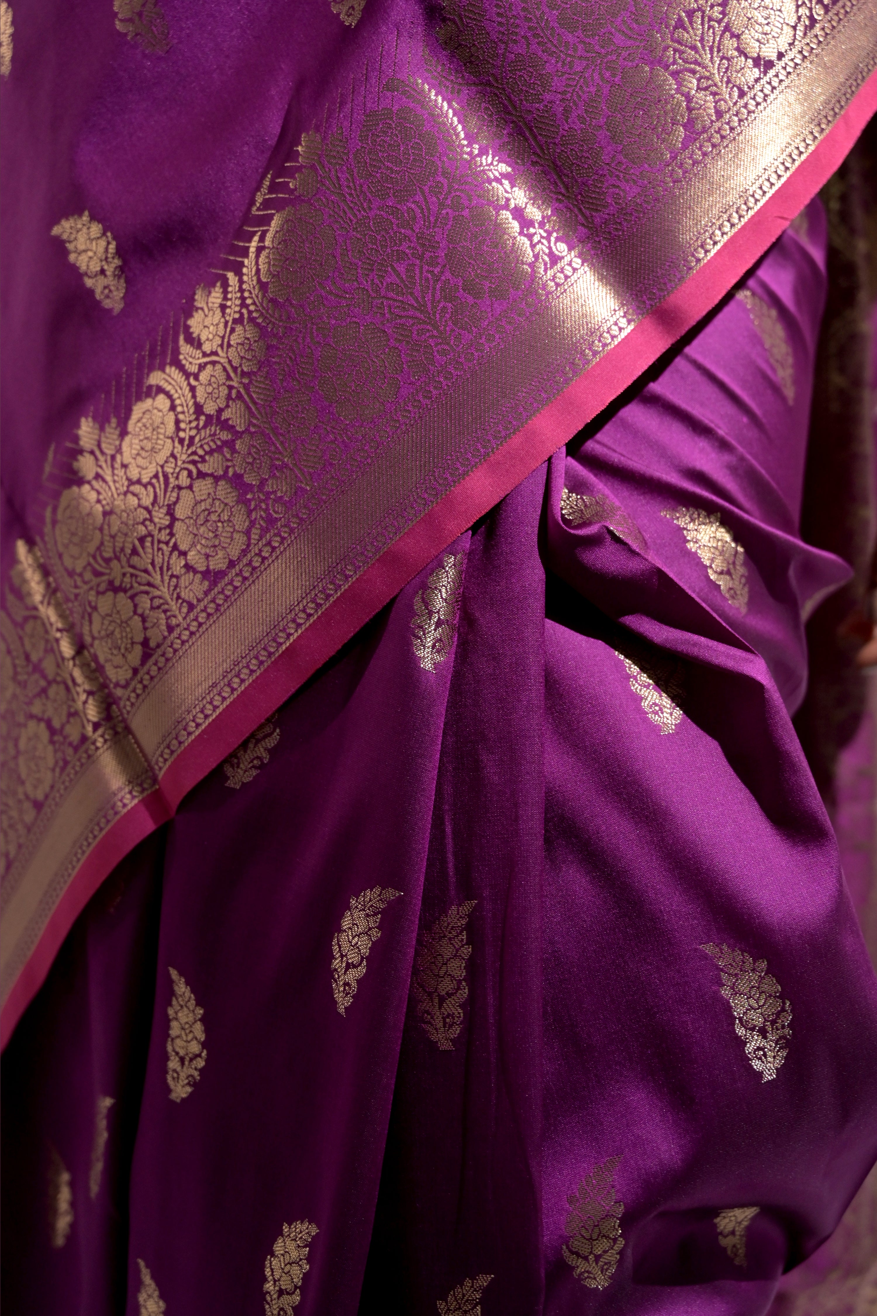 Roshan Jhalak I Purple Handloom Silk Banarasi Saree with floral zari border and Butis